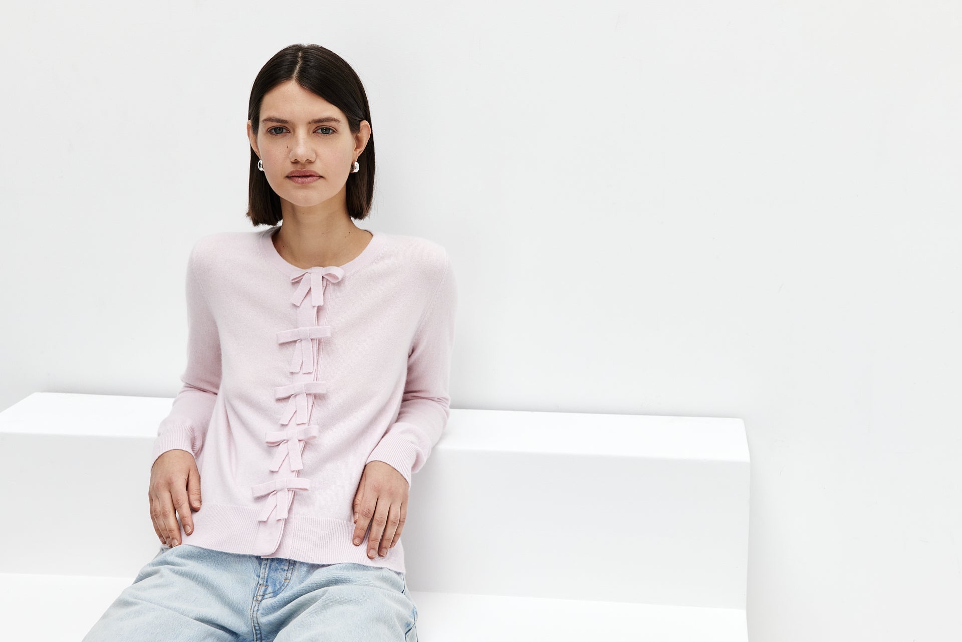 Preppy Cashmere: Zeitlose Eleganz trifft modernen Komfort