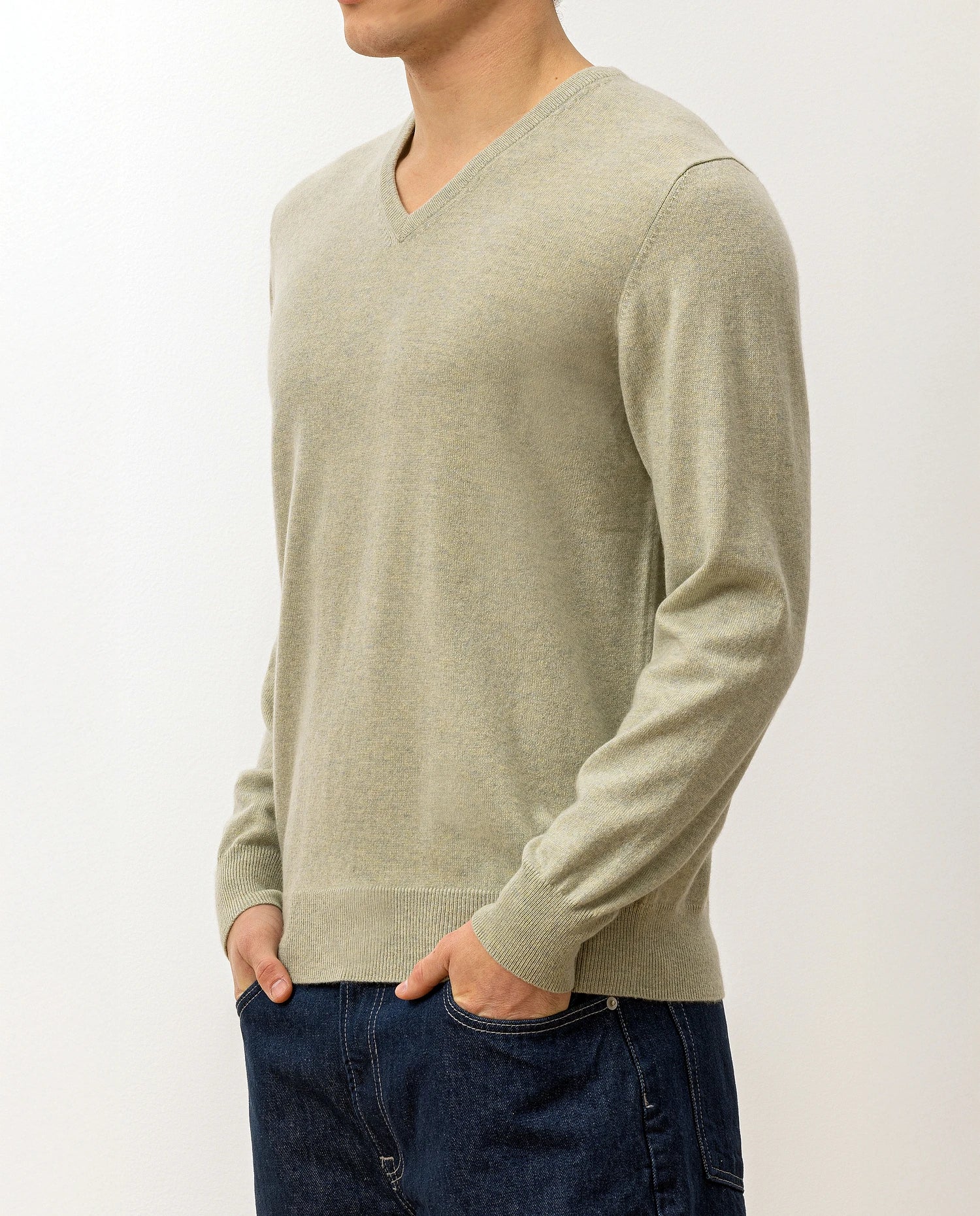 100-30020-39_6 - Allude - 100% Cashmere Active Cashmere Feinstrick Flachstrick Grün Herren Langarm NOS Pullover SAPG::101-30020 V-Ausschnitt