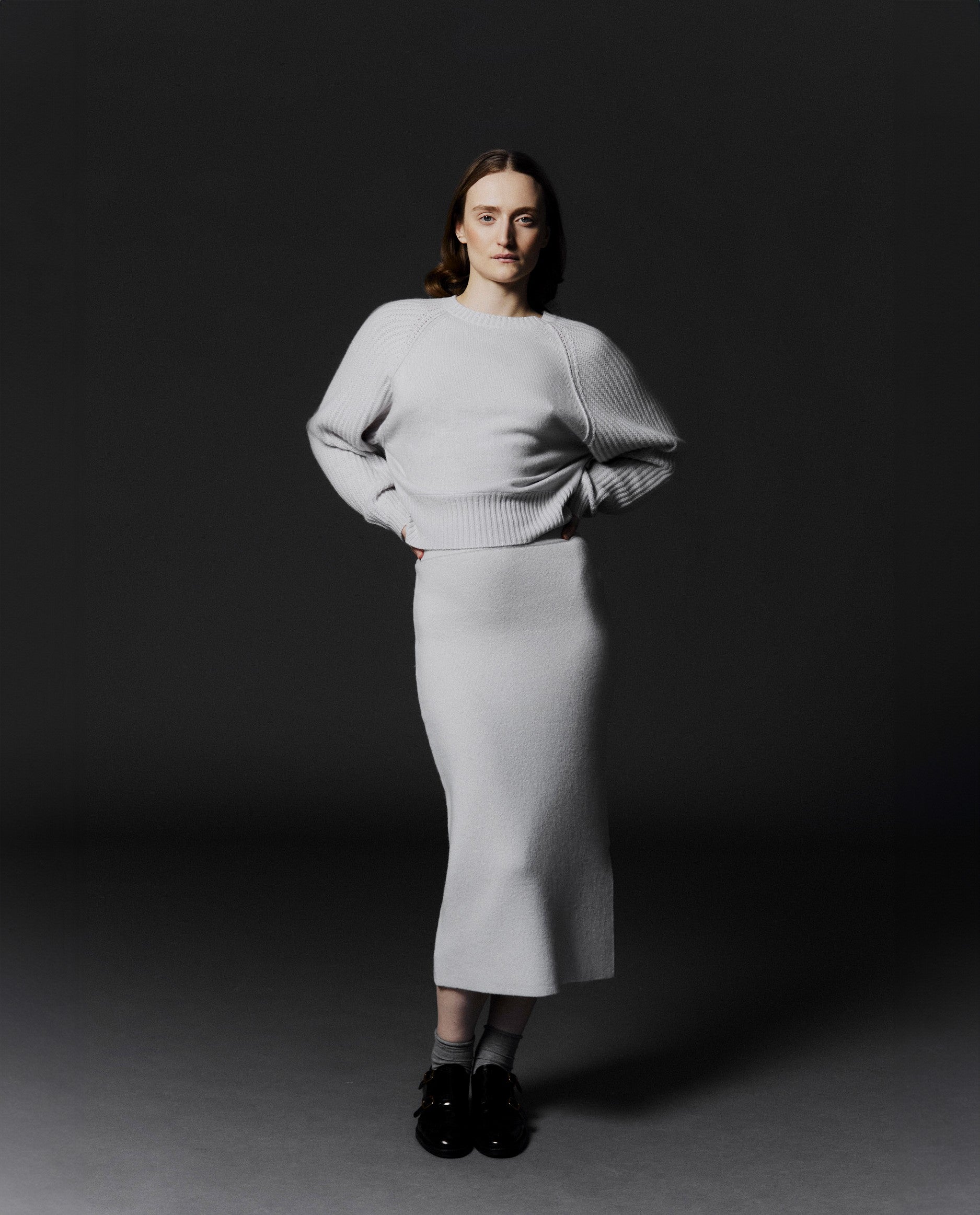 245-11192-17604-0097_01b58c67-ccf0-4642-ba4d-dcead7524654 - Allude - 0 30% Cashmere 70% Wolle Active Damen Gerade Passform mittelschwerer Strick Rock SAPG::245-17604 Schwarz Winter 2024/2025 Wolle