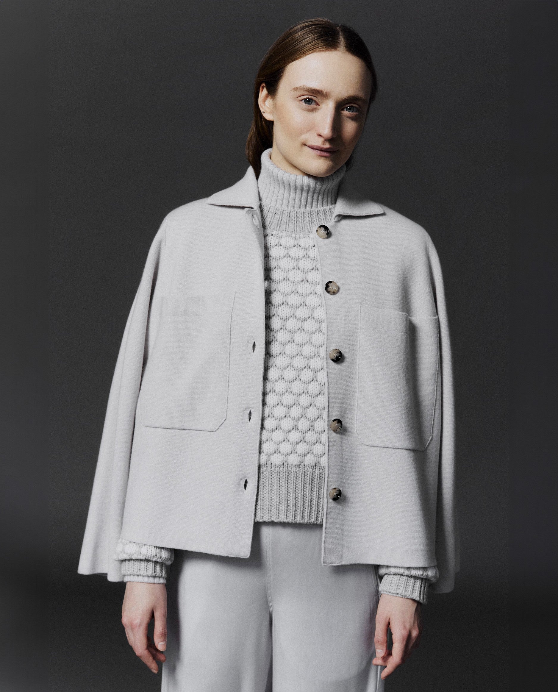 245-17770-17791-11234-7 - Allude - 0 30% Cashmere 70% Wolle Active Damen Gerade Passform Jacket Langarm mittelschwerer Strick SAPG::245-17770 Schwarz Winter 2024/2025 Wolle