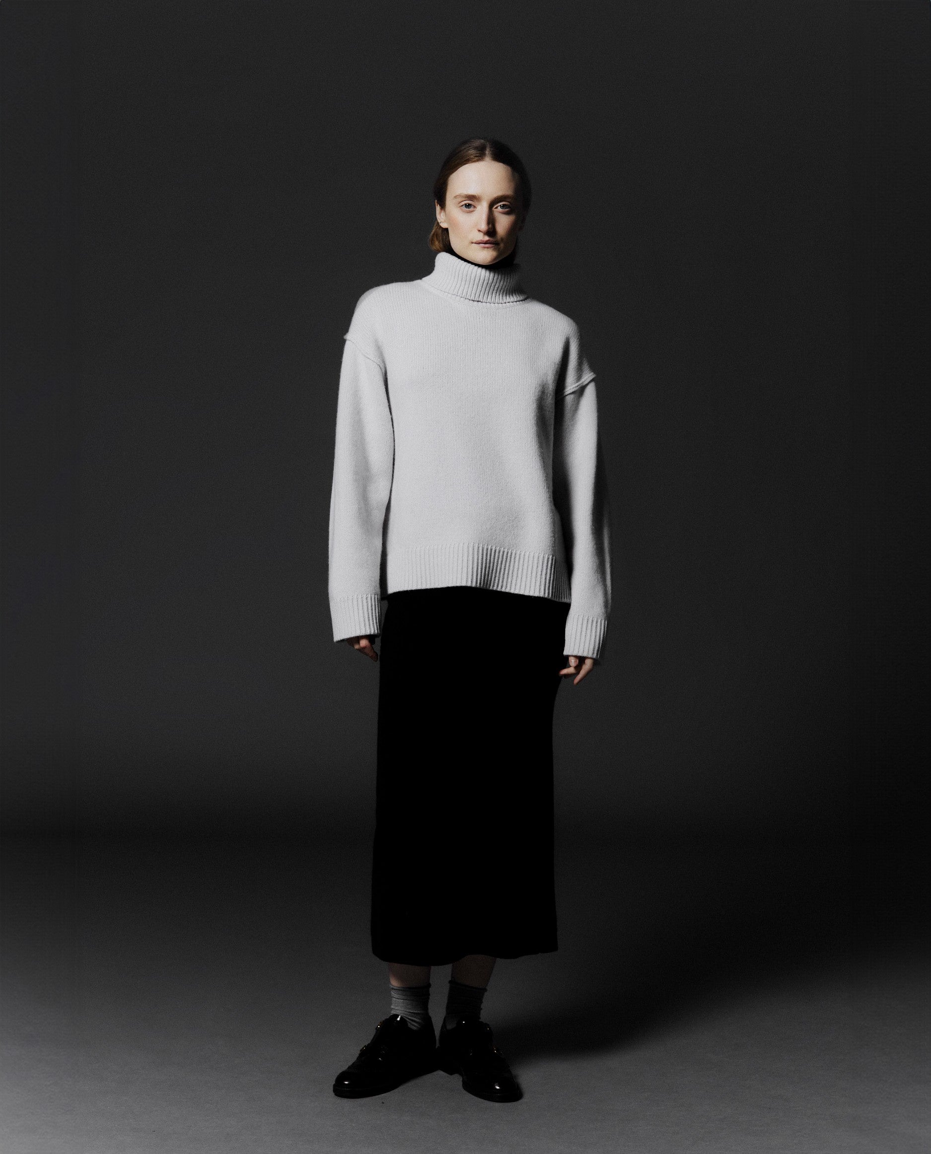 245-17801-17733-0553 - Allude - 30% Cashmere 70% Wolle Active Damen Grau Grobstrick Langarm Lockerer Schnitt Pullover Rollkragen SAPG::245-17801 Winter 2024/2025 Wolle