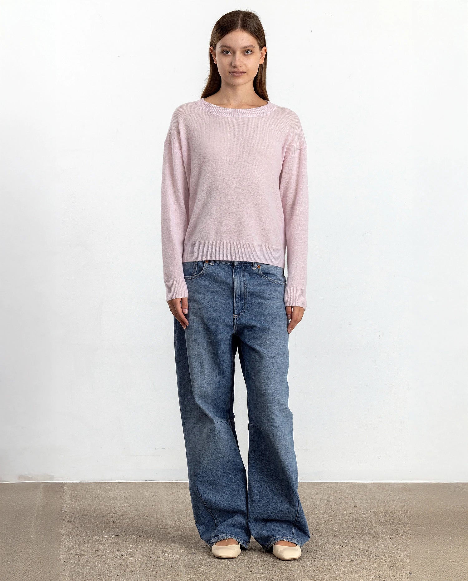 252-11172-60_2 - Allude - 100% Cashmere Active Bootshalsausschnitt Cashmere Damen Feinstrick Kastiger Schnitt Langarm Pullover Rose SAPG::252-11172 Spring/Summer 2025