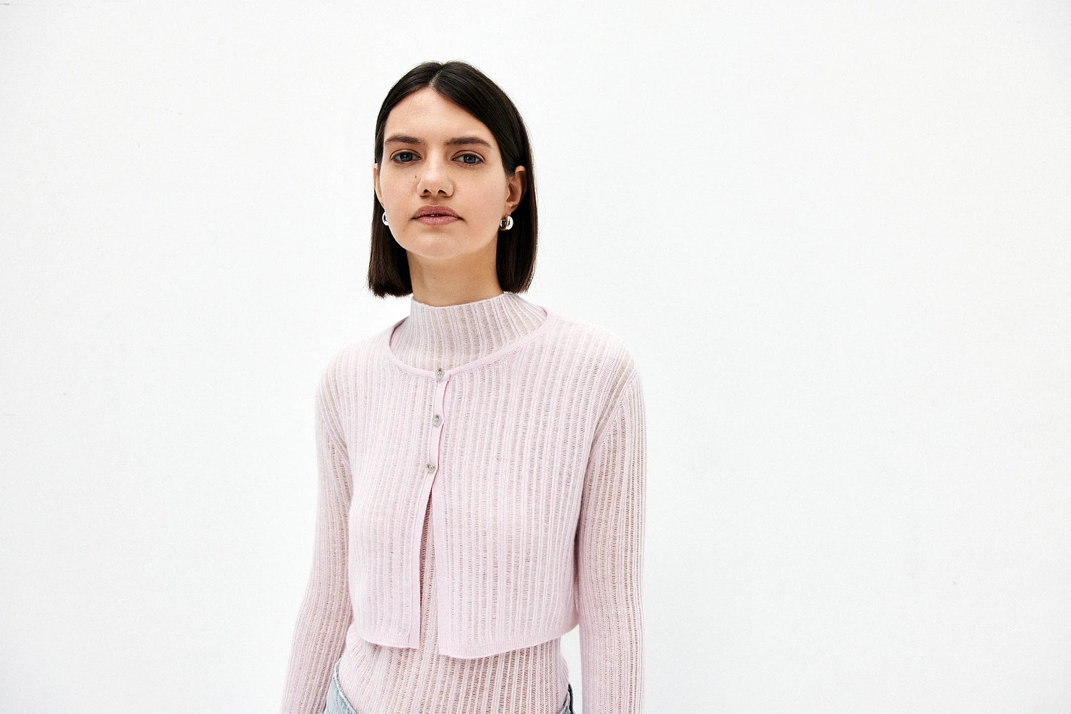 252-11200-60_11 - Allude - 100% Cashmere Active Cashmere Damen Feinstrick Gerade Passform Langarm Rose Rundhals SAPG::252-11200 Spring/Summer 2025 Strickjacke