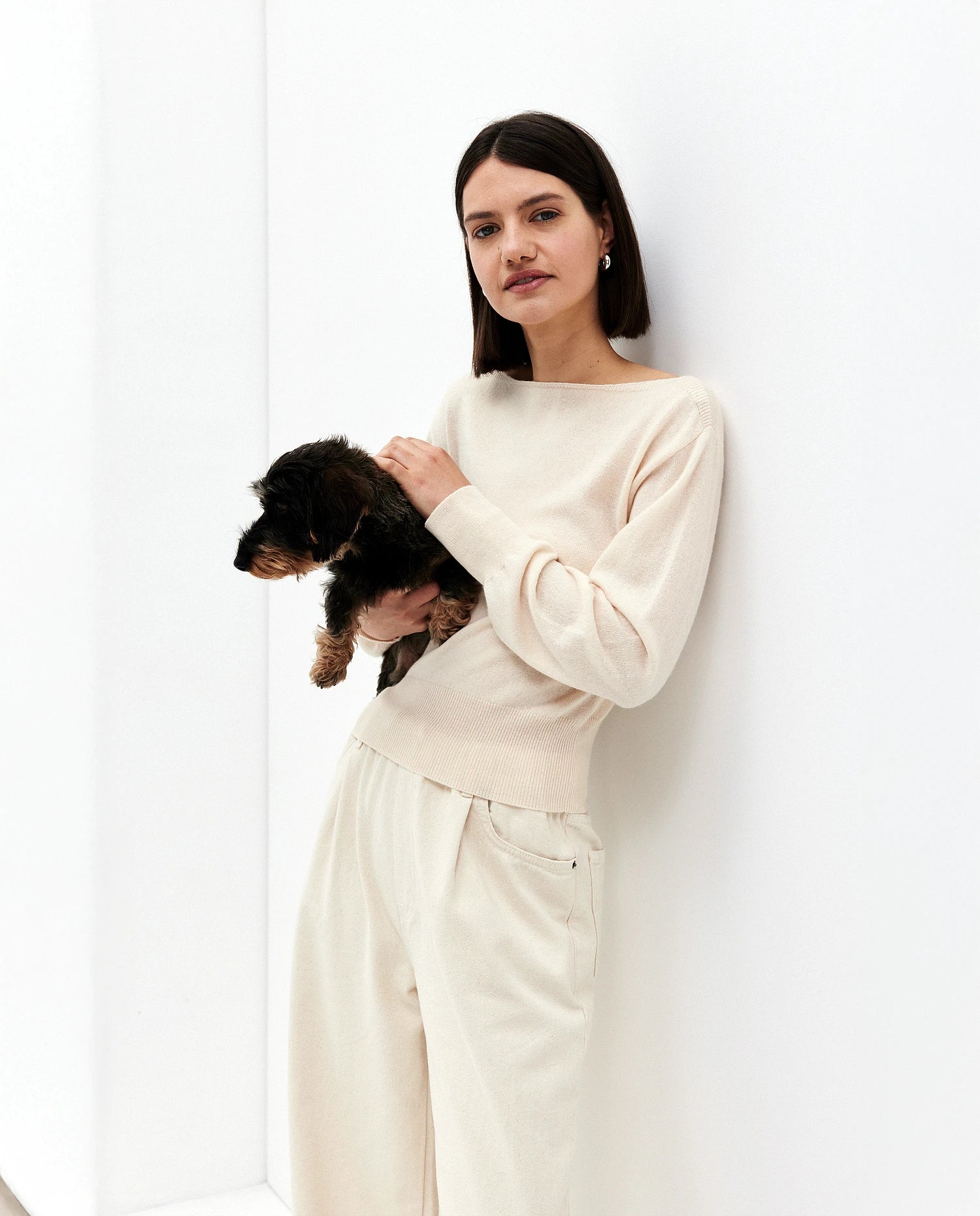 252-17003-41_12 - Allude - 30% Cashmere 70% Wolle Active Bootshalsausschnitt Creme Damen Feinstrick Gerade Passform Langarm Pullover SAPG::252-17003 Spring/Summer 2025 Woll-Mischung