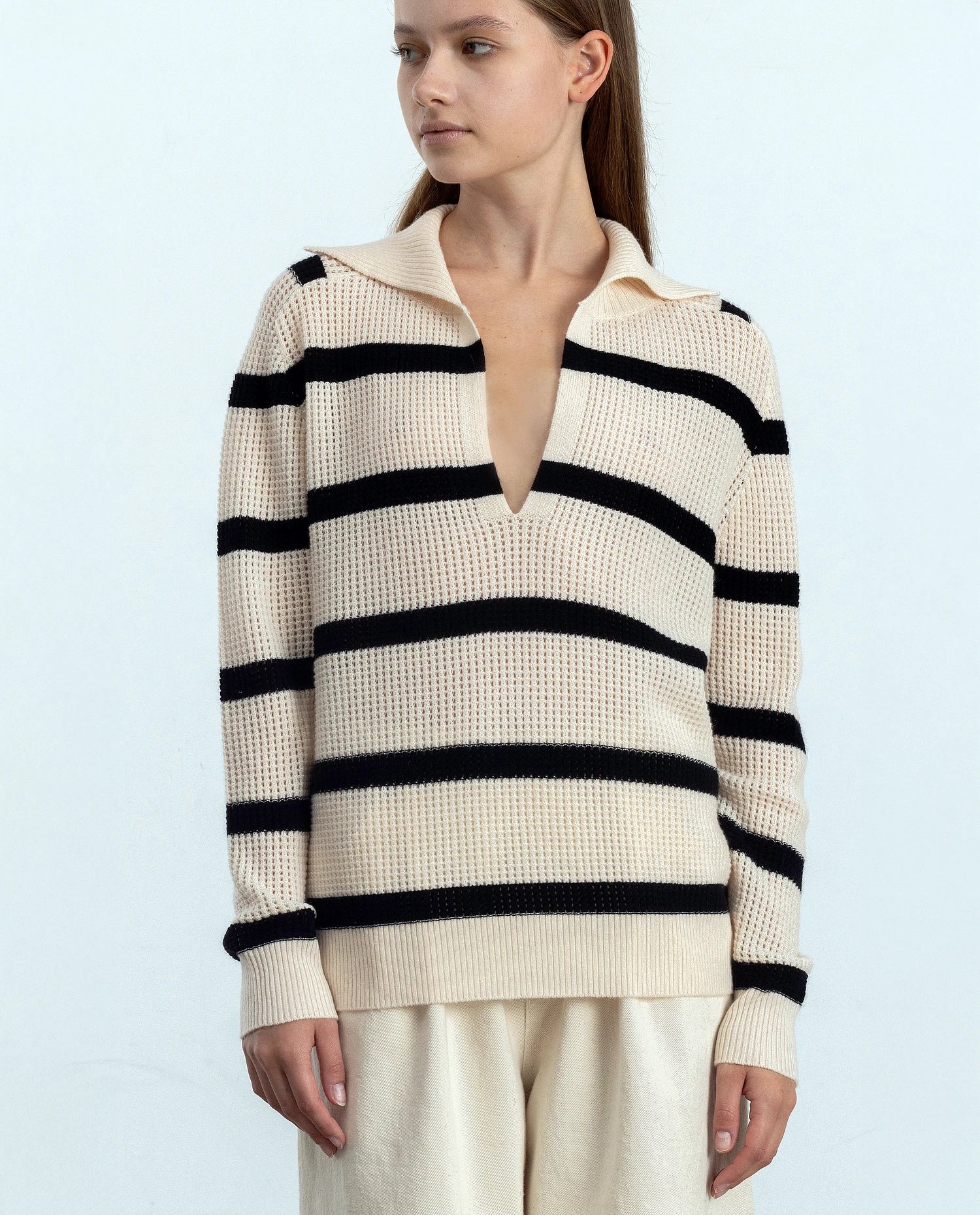252-17092-4190_20 - Allude - 30% Cashmere 70% Wolle Active Beige Damen Feinstrick Langarm Lockerer Schnitt Pullover SAPG::252-17092 Serafino Spring/Summer 2025 Woll-Mischung