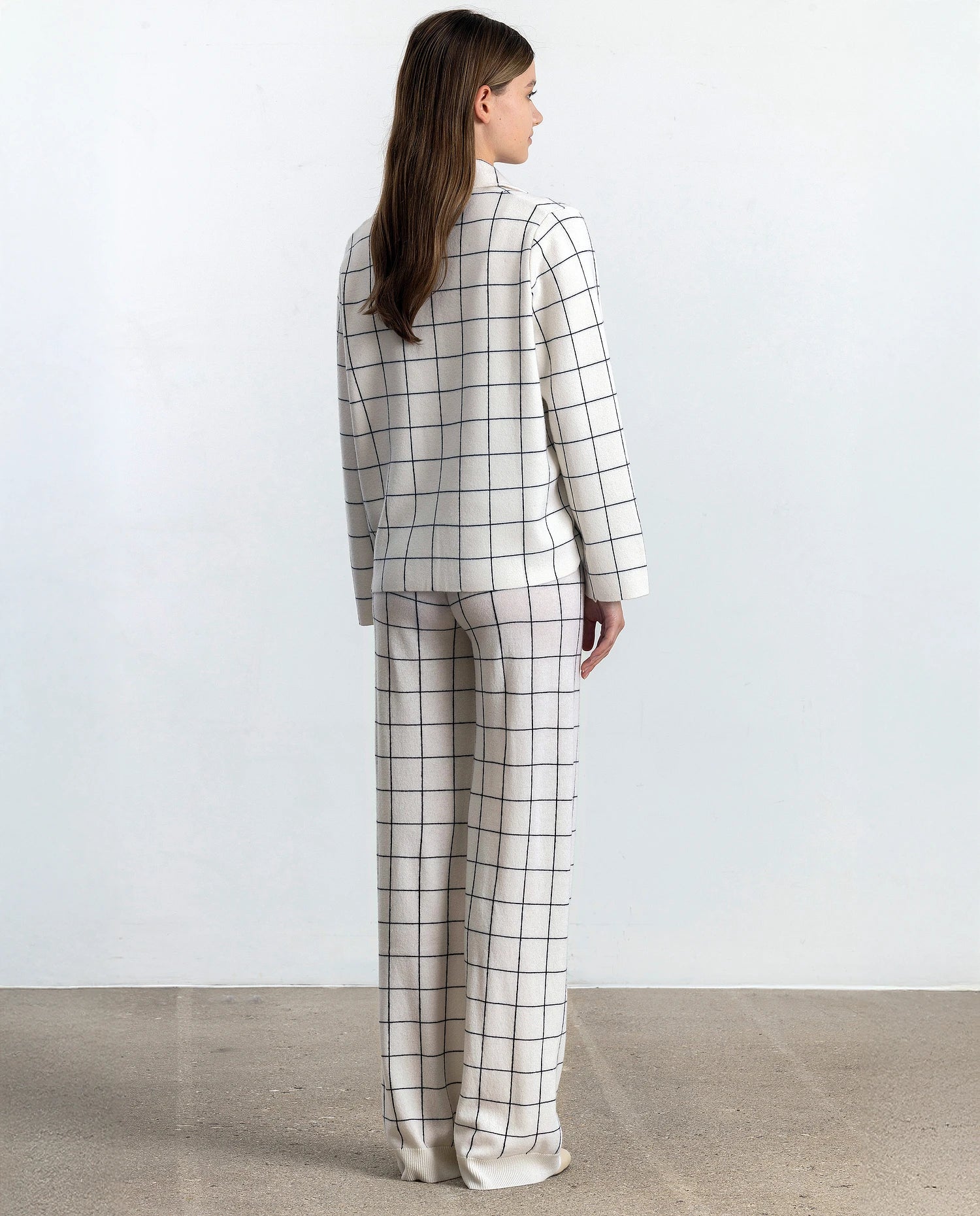 252-17623-4014_21 - Allude - 30% Cashmere 70% Wolle Active Damen Feinstrick Hose Lockerer Schnitt SAPG::252-17623 Spring/Summer 2025 Weiß Woll-Mischung