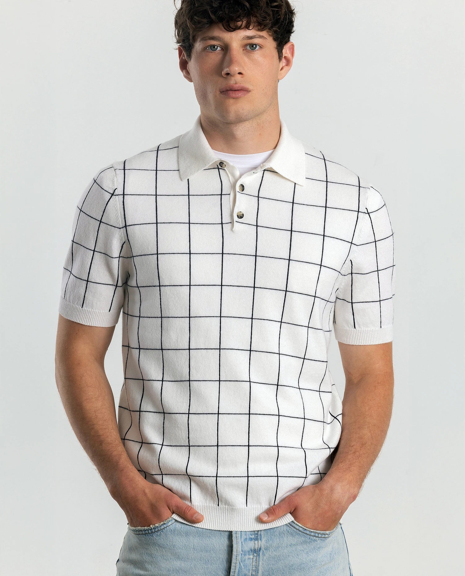 252-35031-4014_20 - Allude - 1/4 Arm 30% Cashmere 70% Baumwolle Active Allude x Eisbach Baumwoll-Mischung Feinstrick Gerade Passform Herren Polo Pullover SAPG::252-35031 Spring/Summer 2025 Weiß