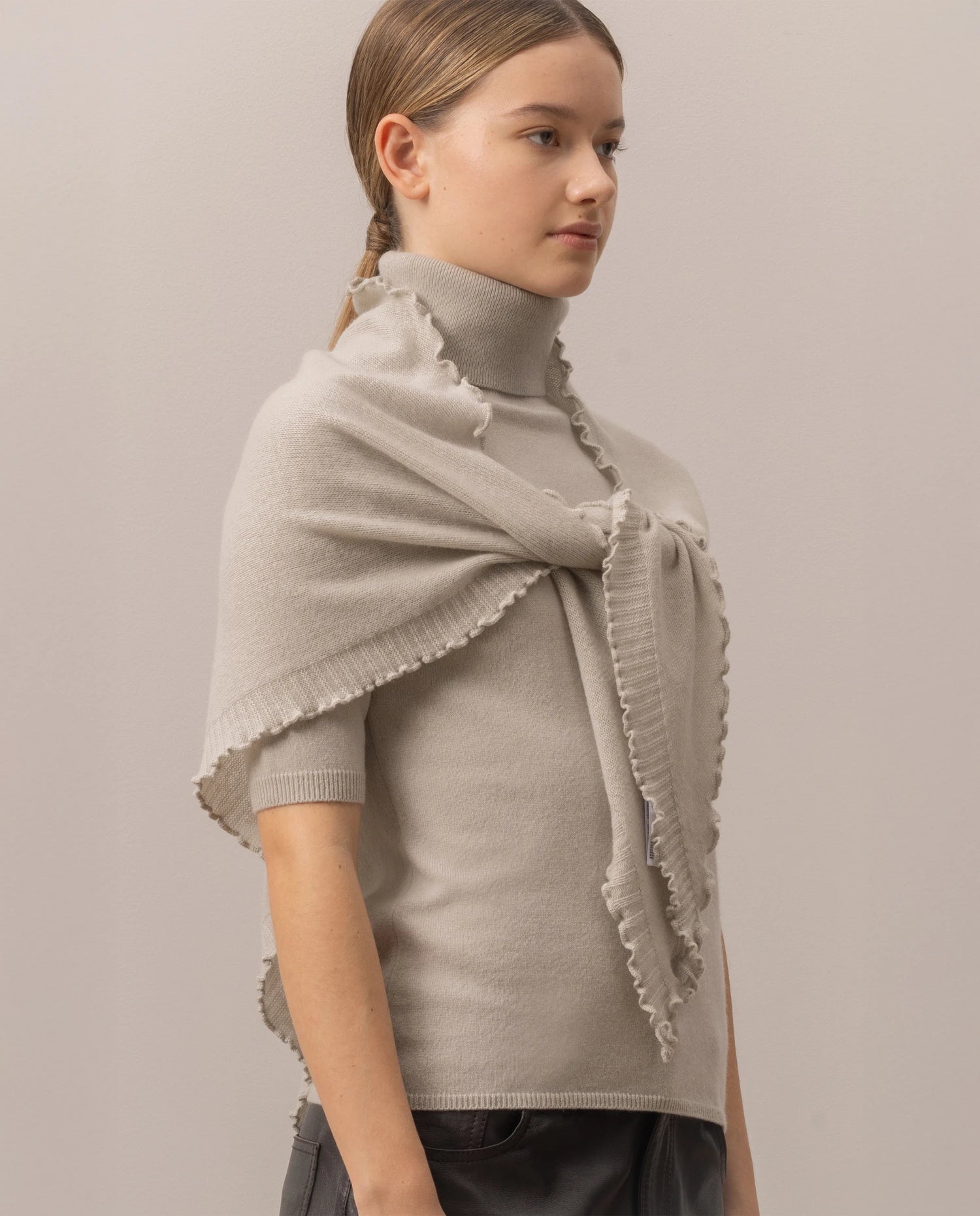 255-11220-82_20 - Allude - 0 100% Cashmere Active Damen Fall/Winter 2025/2026 Feinstrick Flachstrick Grau NEW SAPG::255-11220 Schal