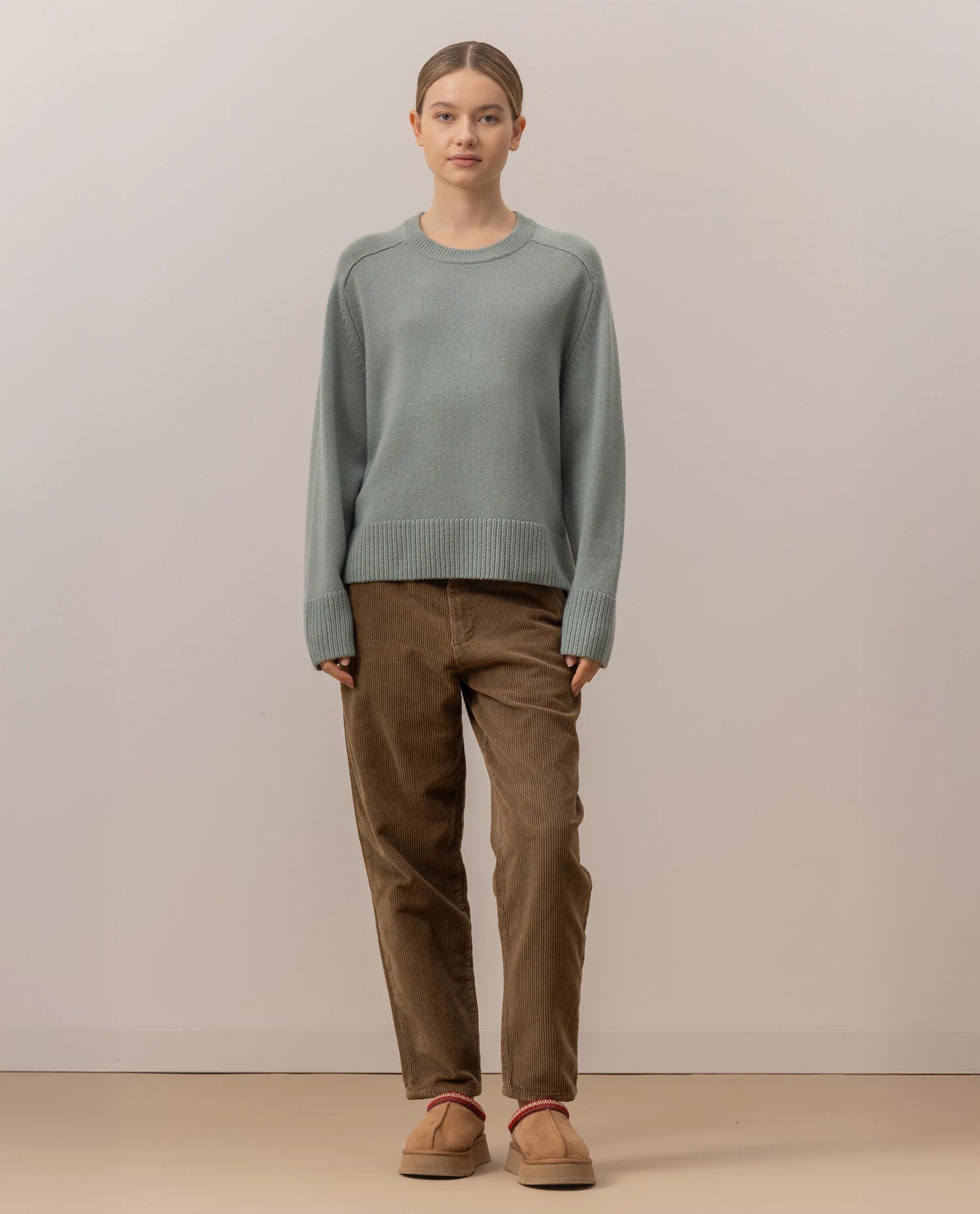 255-17002-31_20 - Allude - 30% Cashmere 70% Wolle Active Damen Fall/Winter 2025/2026 Flachstrick Grobstrick Grün Lockerer Schnitt NEW Pullover Rundhals SAPG::255-17002