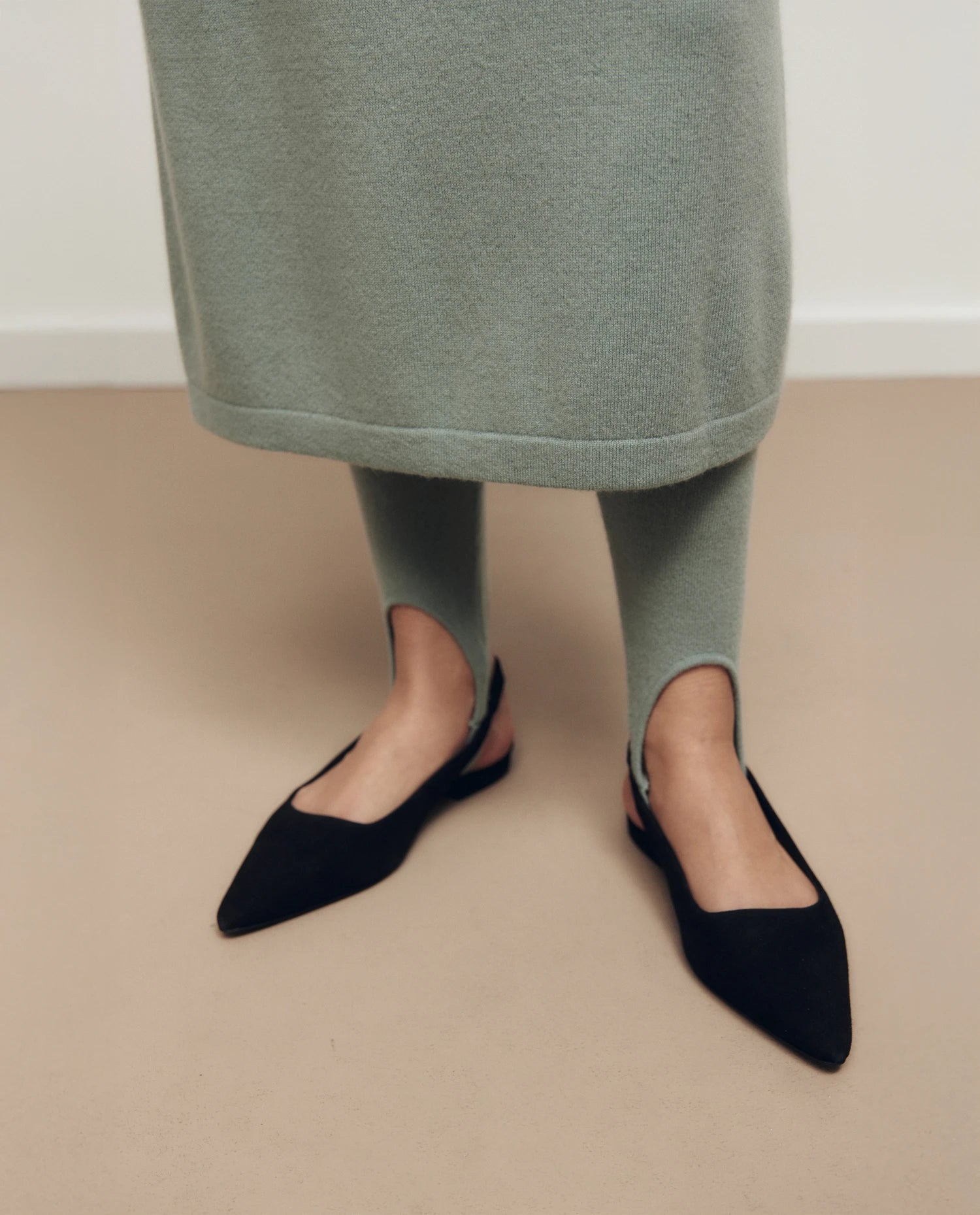 255-17053-31_10 - Allude - 0 30% Cashmere 70% Wolle Active Damen Enger Schnitt Fall/Winter 2025/2026 Feinstrick Flachstrick Grün Leggings NEW SAPG::255-17053