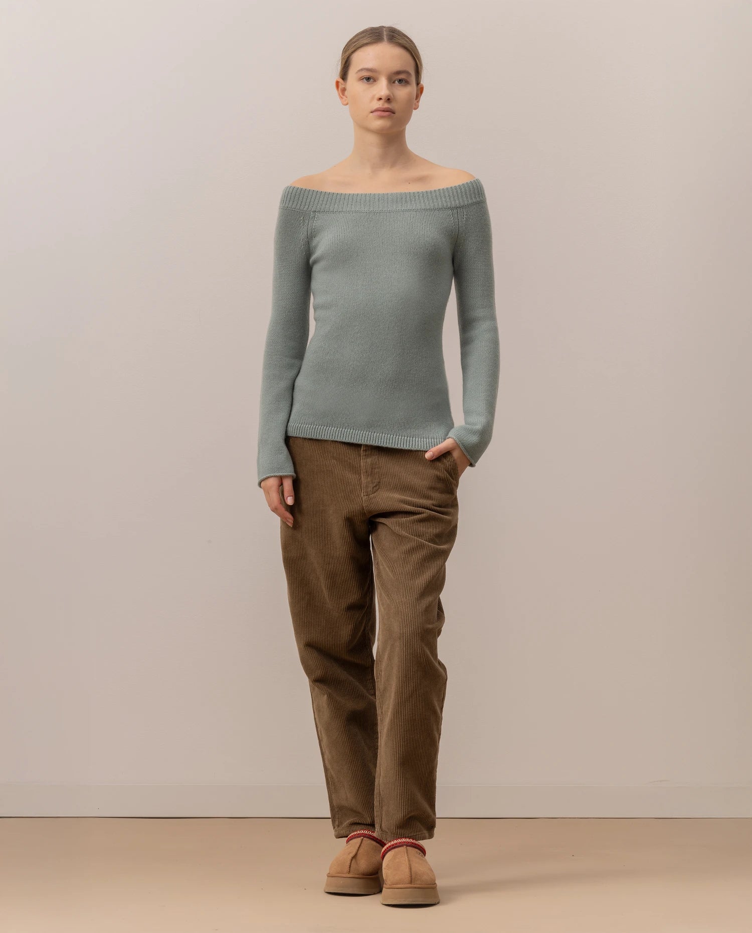 255-17075-31_20 - Allude - 30% Cashmere 70% Wolle Active Damen Fall/Winter 2025/2026 Flachstrick Grobstrick Grün NEW Pullover Rundhals SAPG::255-17075 Taillierter Schnitt