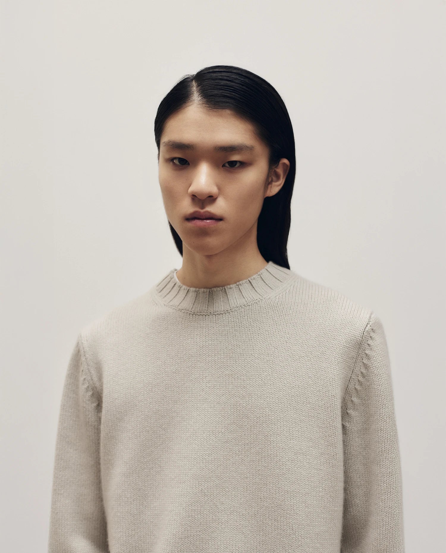 255-30001-82_11 - Allude - 100% Cashmere Active Fall/Winter 2025/2026 Flachstrick Gerade Passform Grau Grobstrick Herren NEW Pullover Rundhals SAPG::255-30001