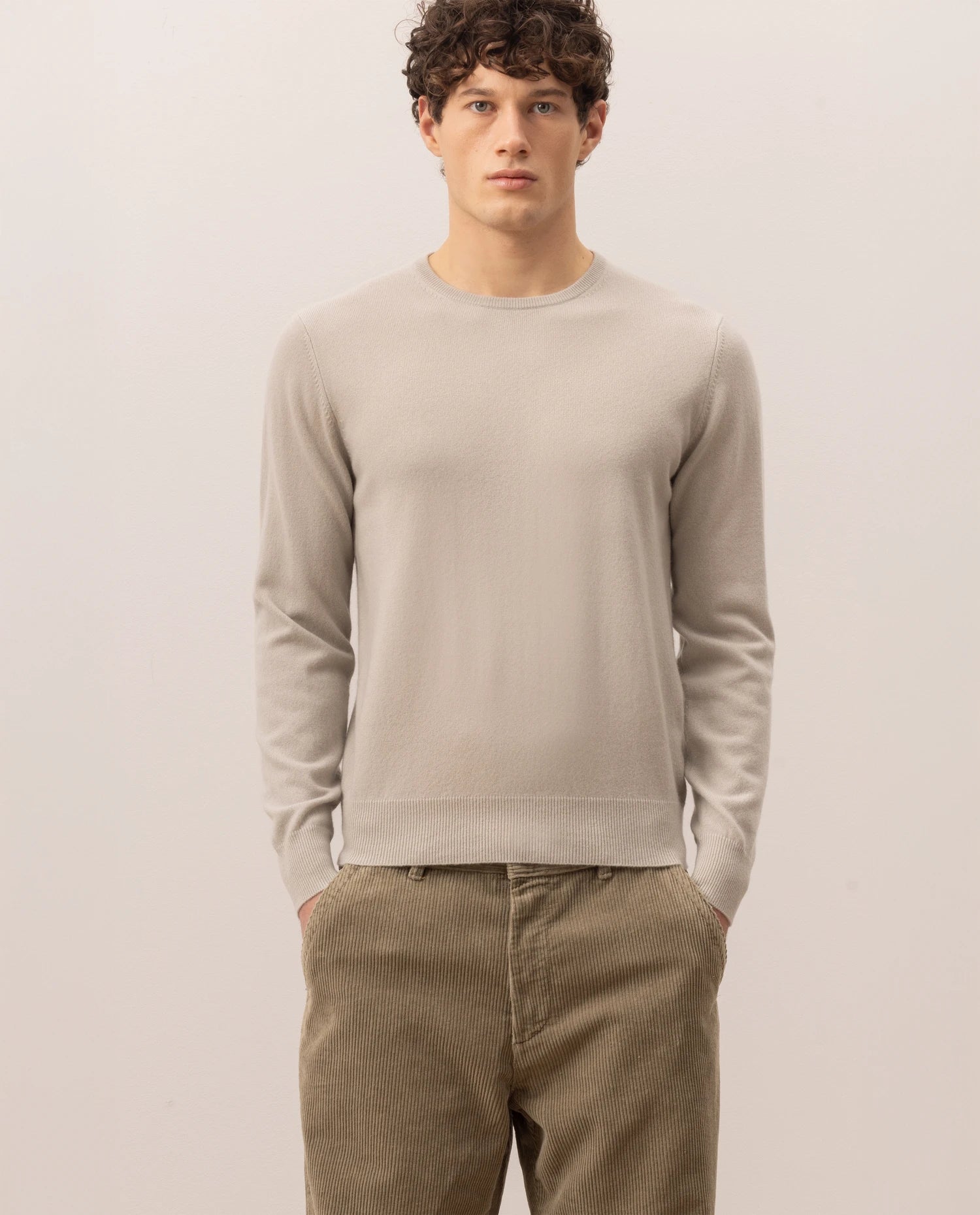 255-30021-82_20 - Allude - 100% Cashmere Active Fall/Winter 2025/2026 Feinstrick Flachstrick Gerade Passform Grau Herren NEW Pullover Rundhals SAPG::255-30021