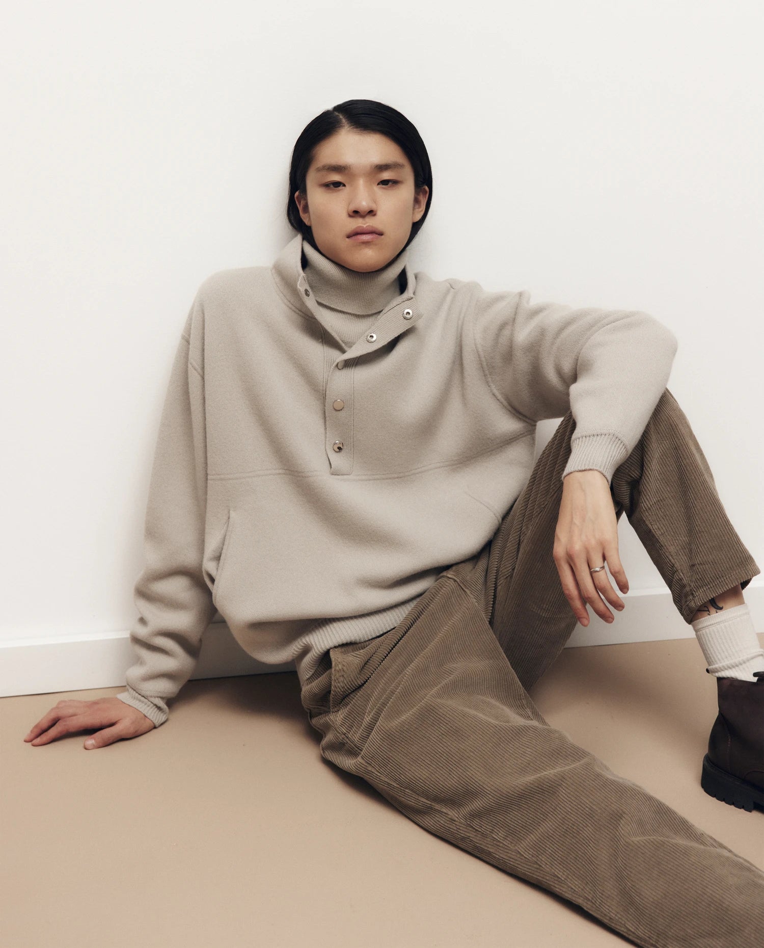 255-30024-82_13 - Allude - 100% Cashmere Active Fall/Winter 2025/2026 Feinstrick Flachstrick Gerade Passform Grau Herren NEW Pullover Rollkragen SAPG::255-30024
