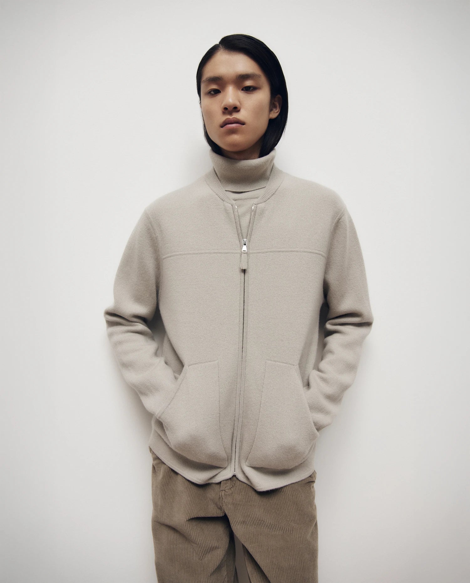255-30024-82_16 - Allude - 100% Cashmere Active Fall/Winter 2025/2026 Feinstrick Flachstrick Gerade Passform Grau Herren NEW Pullover Rollkragen SAPG::255-30024