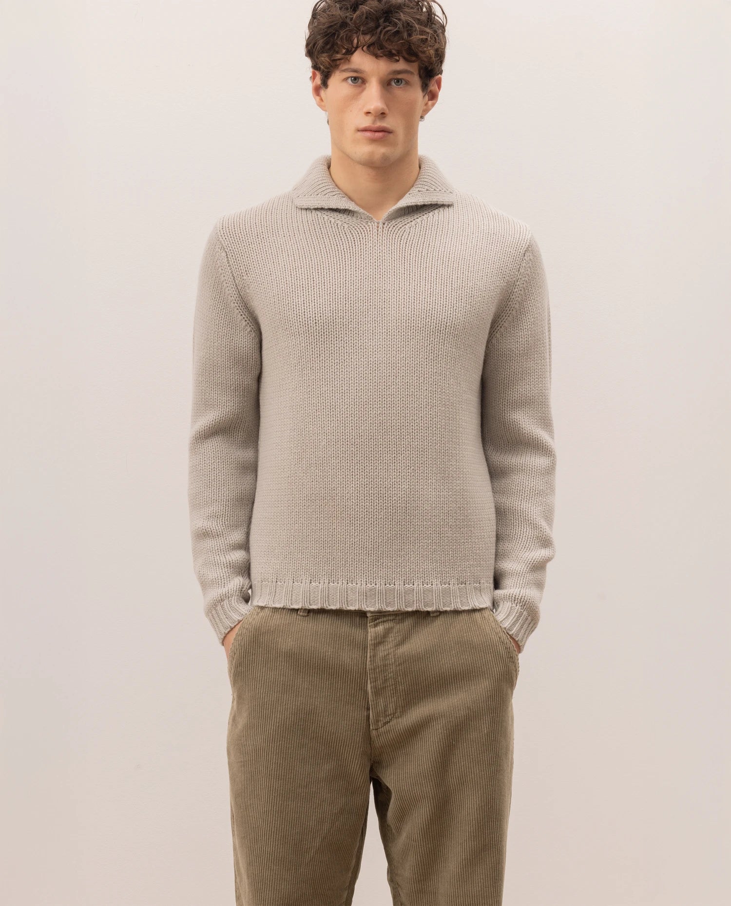 255-37601-82_20 - Allude - 30% Cashmere 70% Wolle Active Fall/Winter 2025/2026 Flachstrick Gerade Passform Grau Grobstrick Herren NEW normaler Kragen Pullover SAPG::255-37601