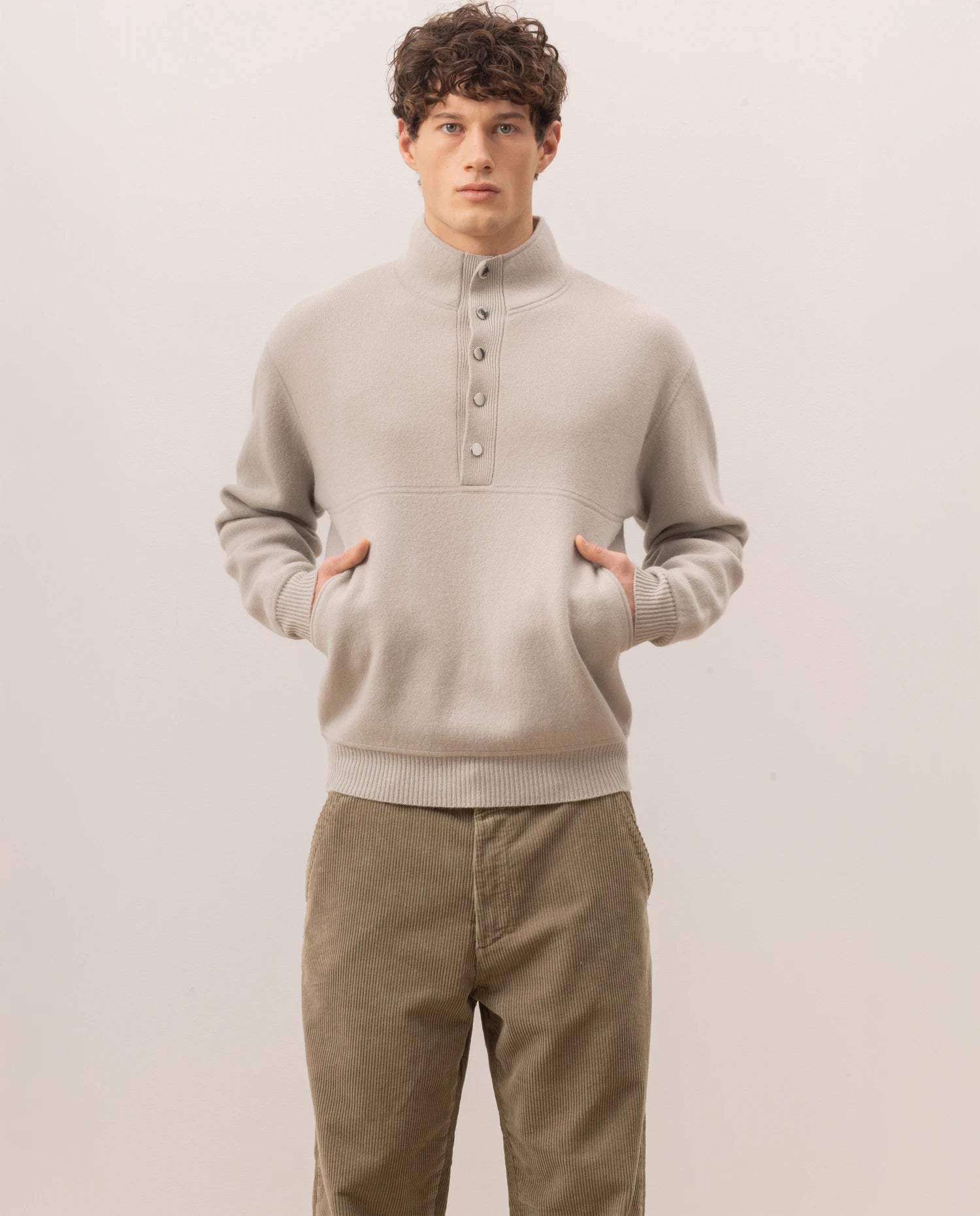 255-37612-82_20 - Allude - 30% Cashmere 70% Wolle Active Fall/Winter 2025/2026 Grau Herren lockerer Schnitt mittelschwerer Strick NEW Pullover SAPG::255-37612 Stehkragen Uni Jacquardmuster