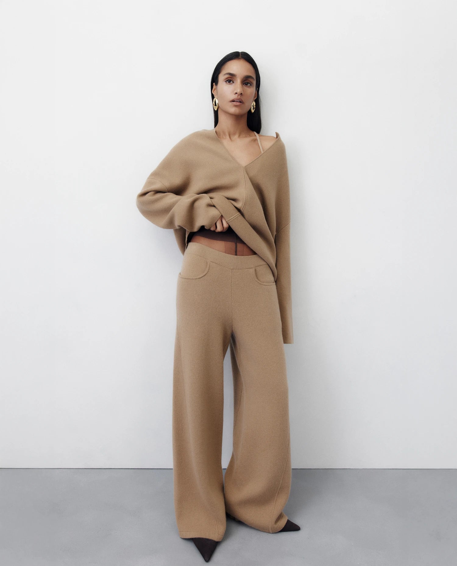 256-20611-43_1 - Allude - 30% Cashmere 70% Wolle Active Beige Damen Holiday 2026 NEW Pullover SAPG::256-20611 Serafino Wolle