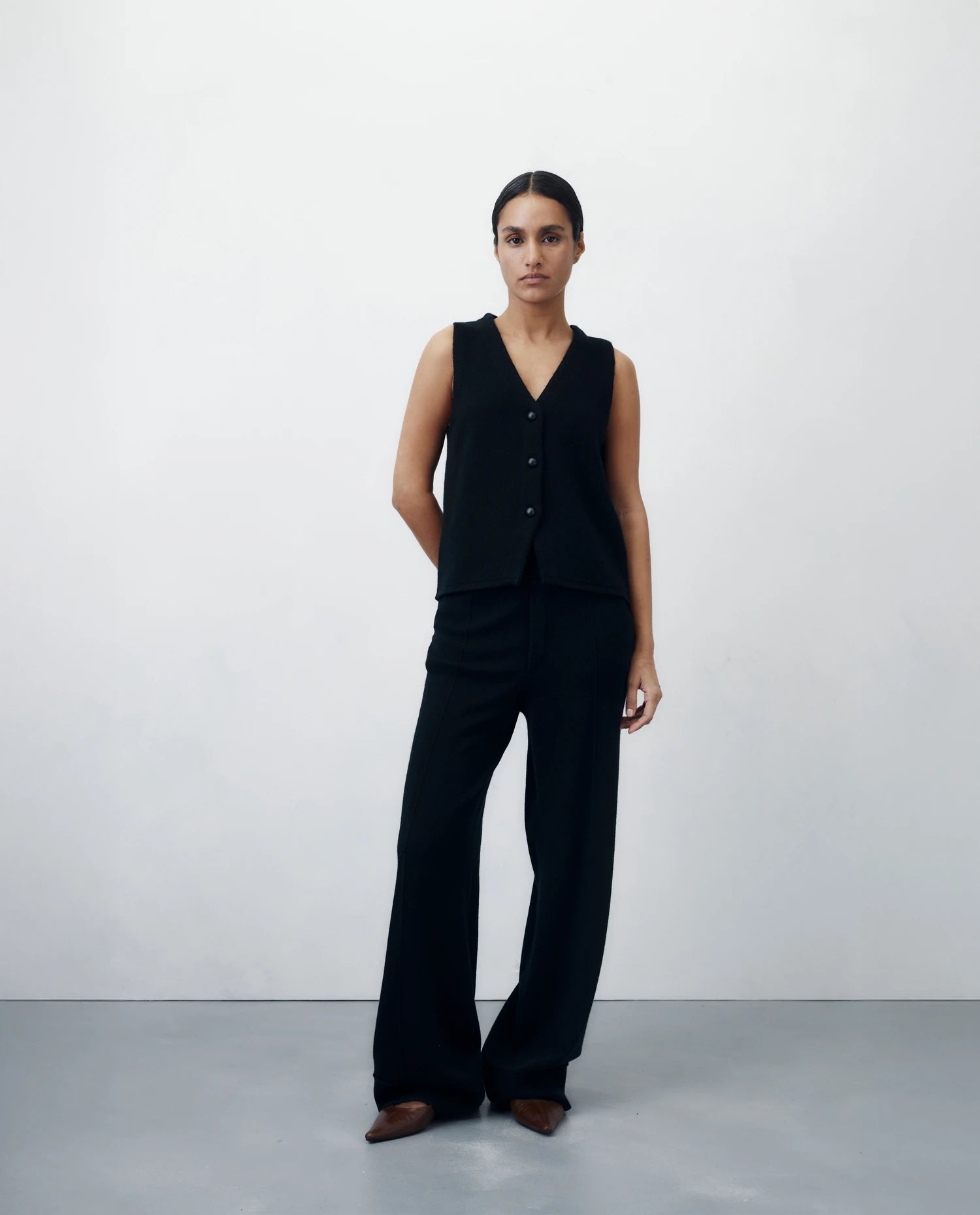 256-20673-90_9 - Allude - 30% Cashmere 70% Wolle Damen Holiday 2026 Hose SAPG::256-20673 Schwarz Stehkragen Wolle