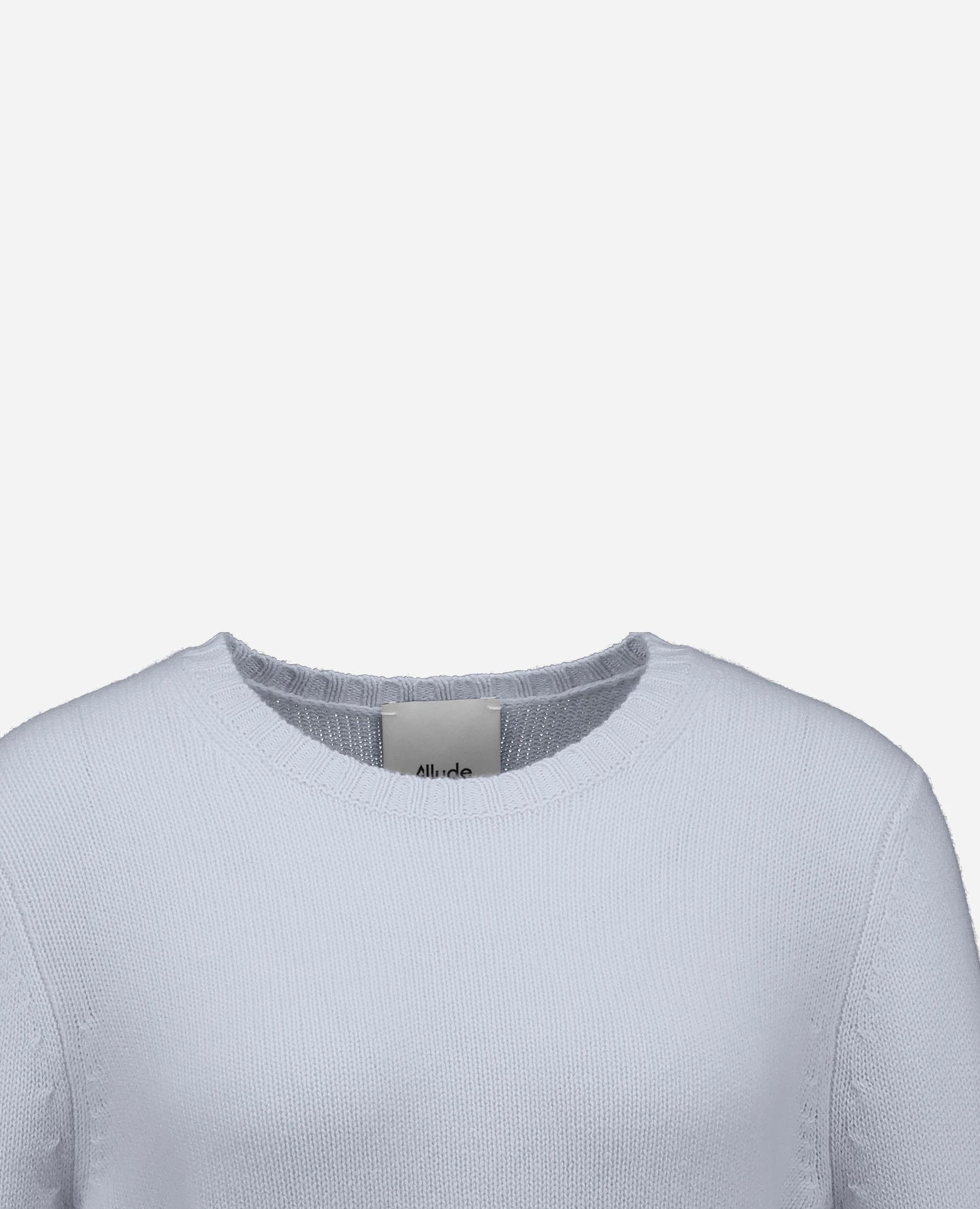 262-11233-10_3 - Allude -