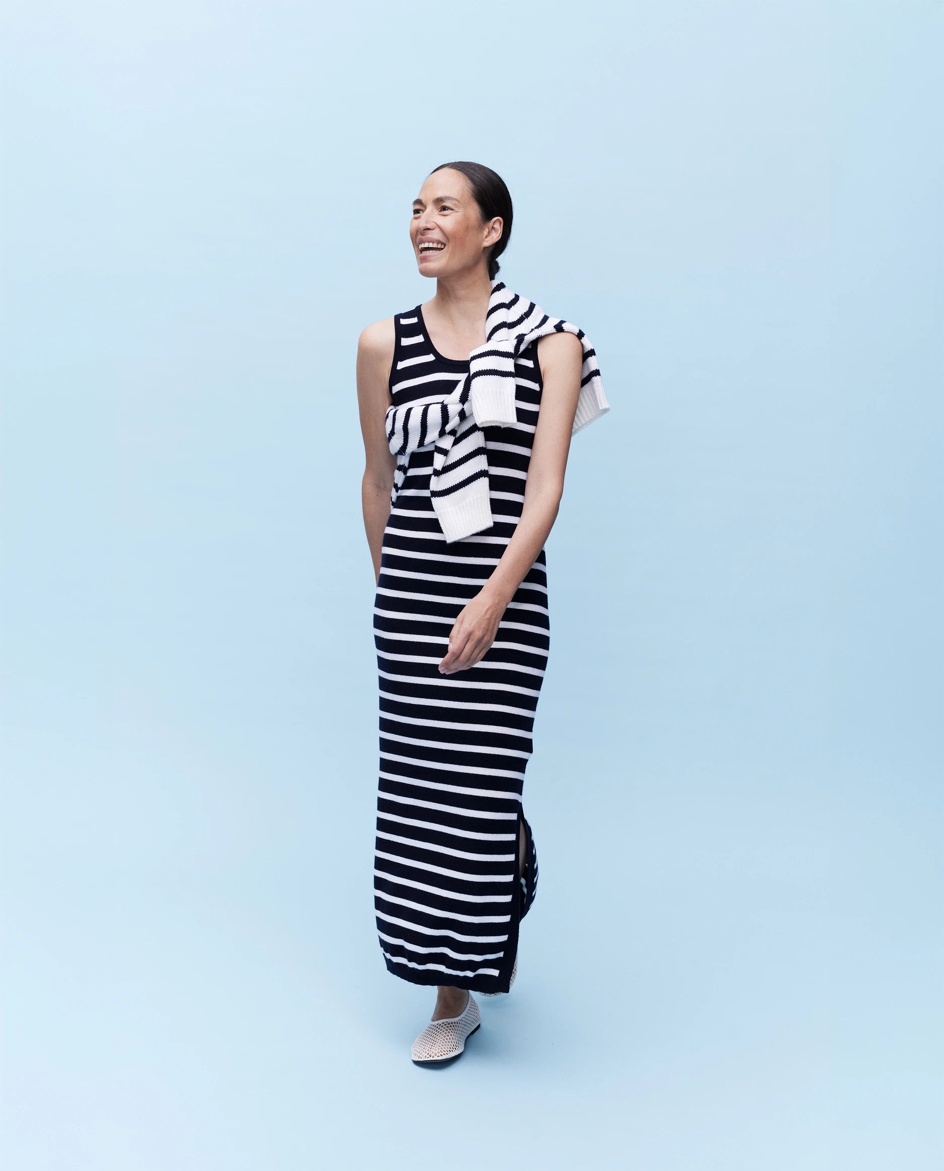 262-17024-1440_0721 - Allude - 30% Cashmere 70% Wolle Active Damen Kleid Navy NEW SAPG::262-17024 Spring/Summer 2026 Wolle