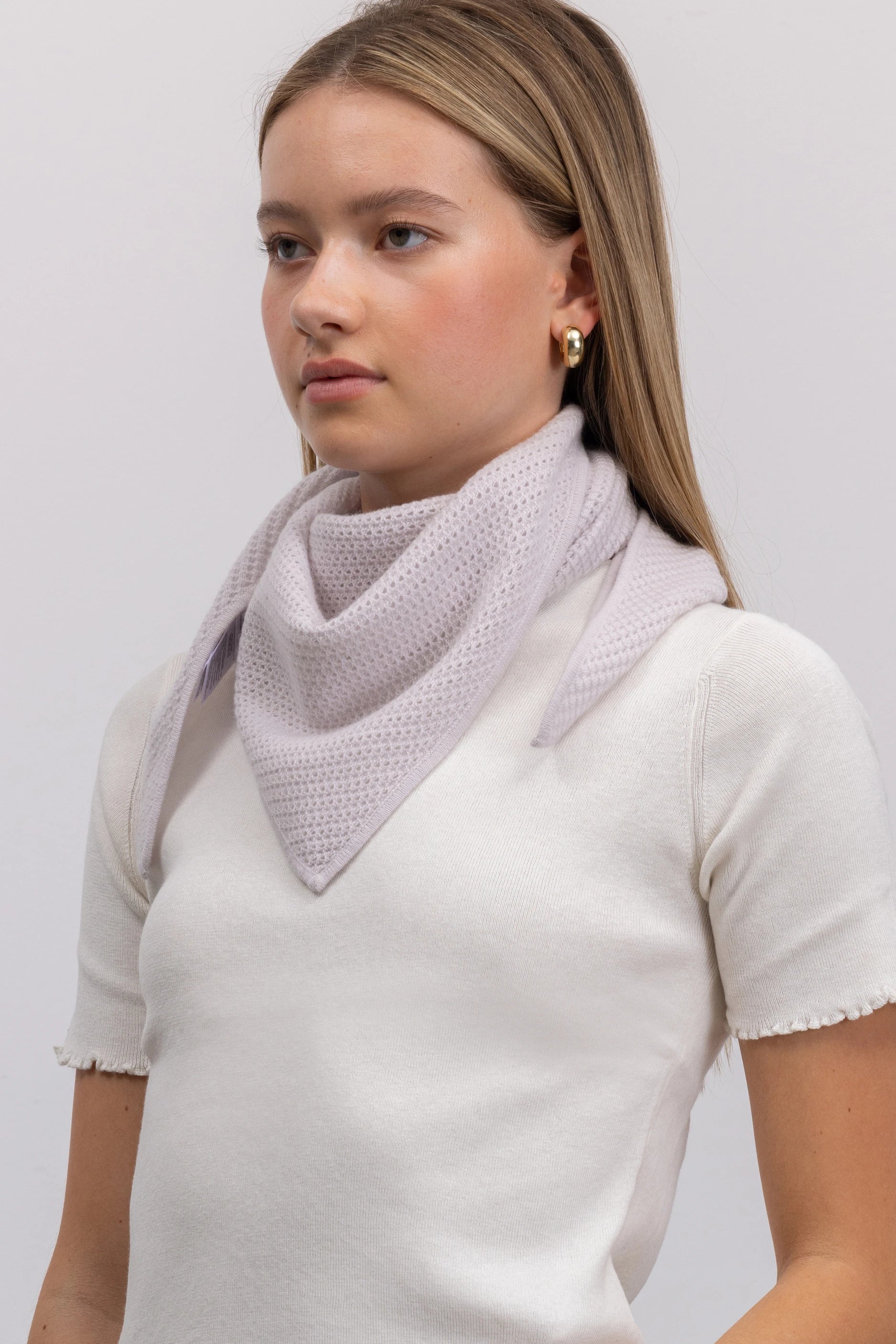 262-17092-80_6 - Allude - 30% Cashmere 70% Wolle Accessoires Damen Grau SAPG::262-17092 Schal Spring/Summer 2026 Wolle