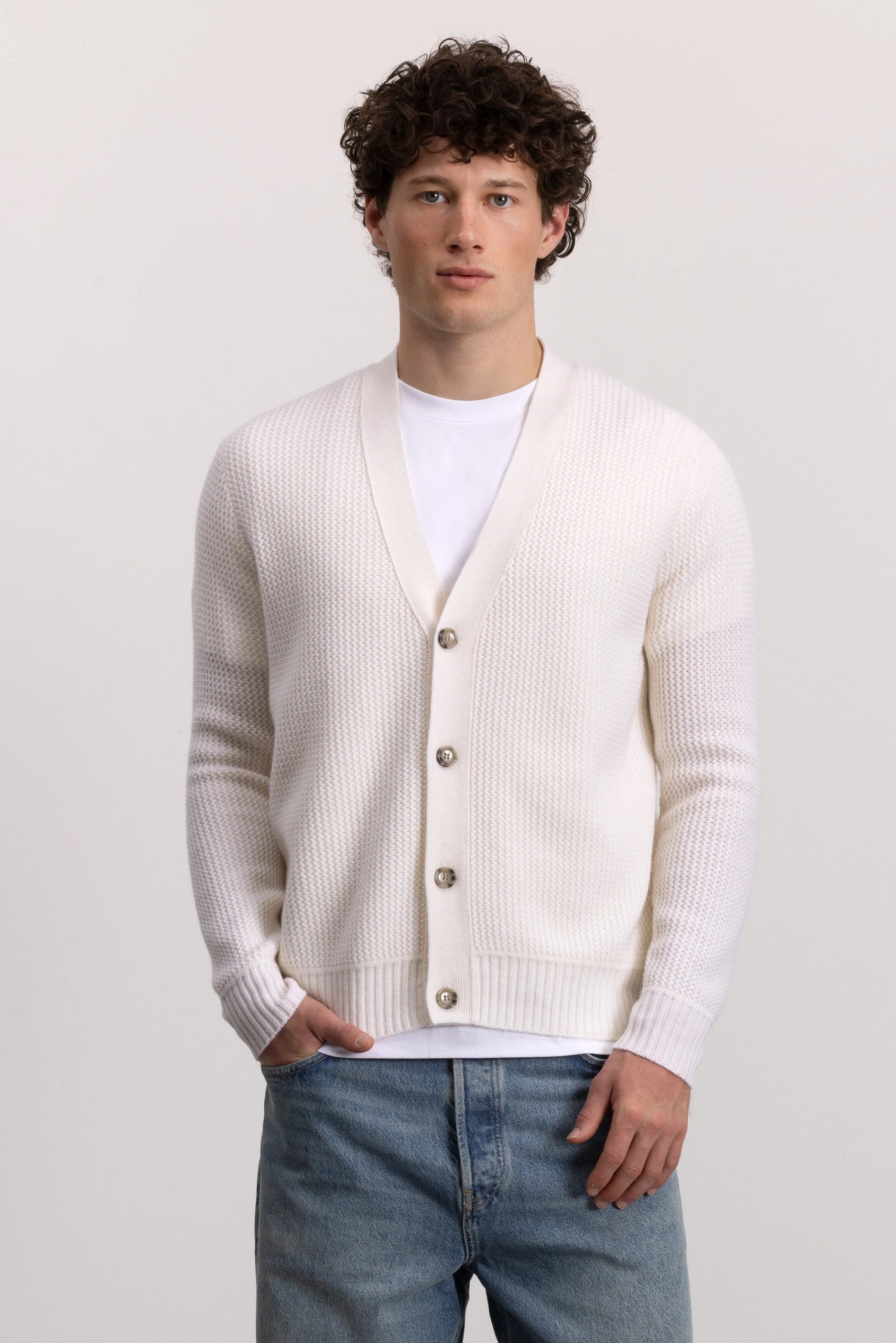 262-37050-40_6 - Allude - 30% Cashmere 70% Wolle Active Herren Langarm NEW SAPG::262-37050 Spring/Summer 2026 Strickjacke V-Ausschnitt Weiß Wolle