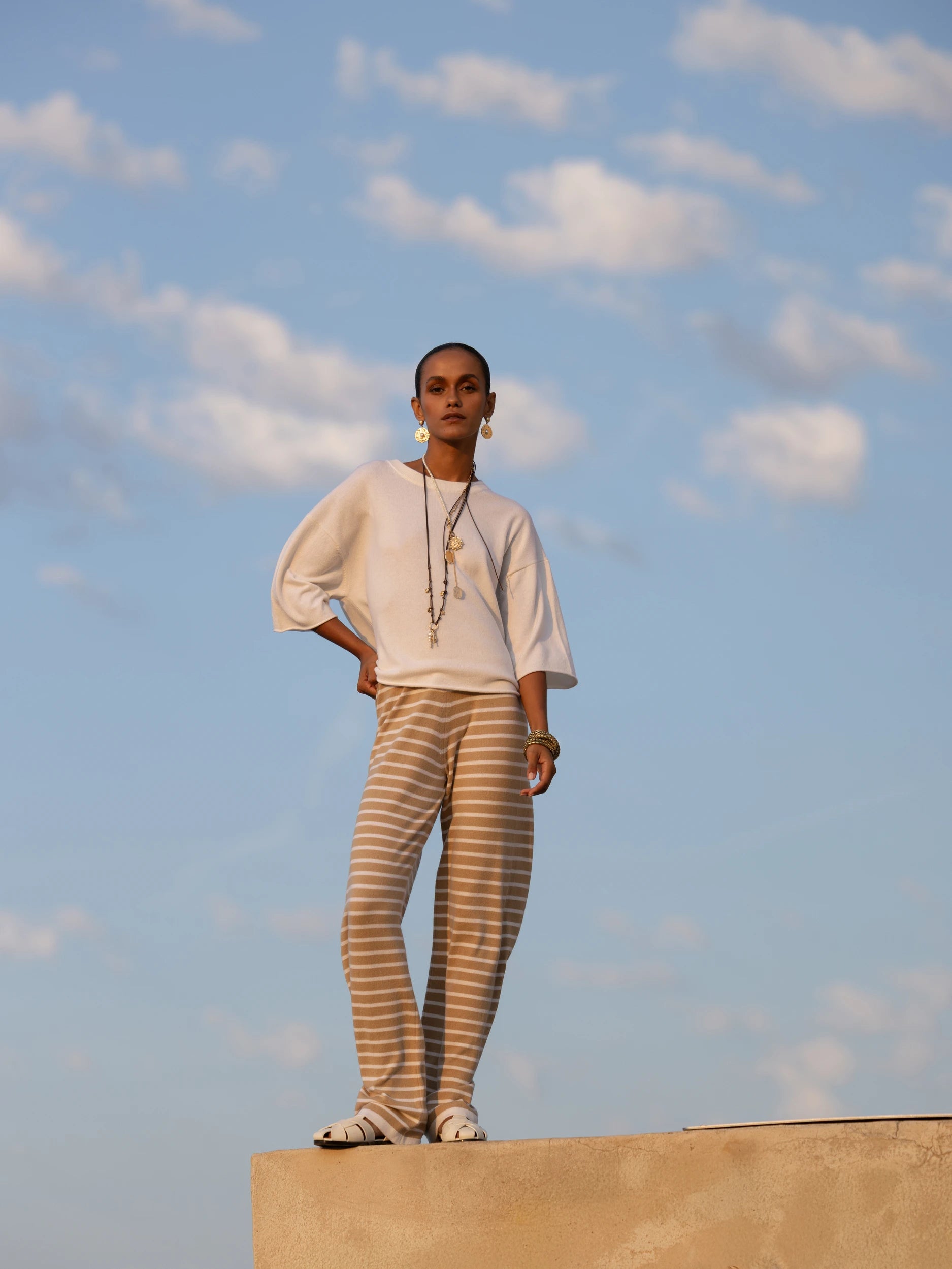 263_20023_40_20015_4340_8 - Allude - 100% Cashmere Active Beige Capsule Summer 2026 Cashmere Damen Hose NEW SAPG::263-20015 Spring/Summer 2026