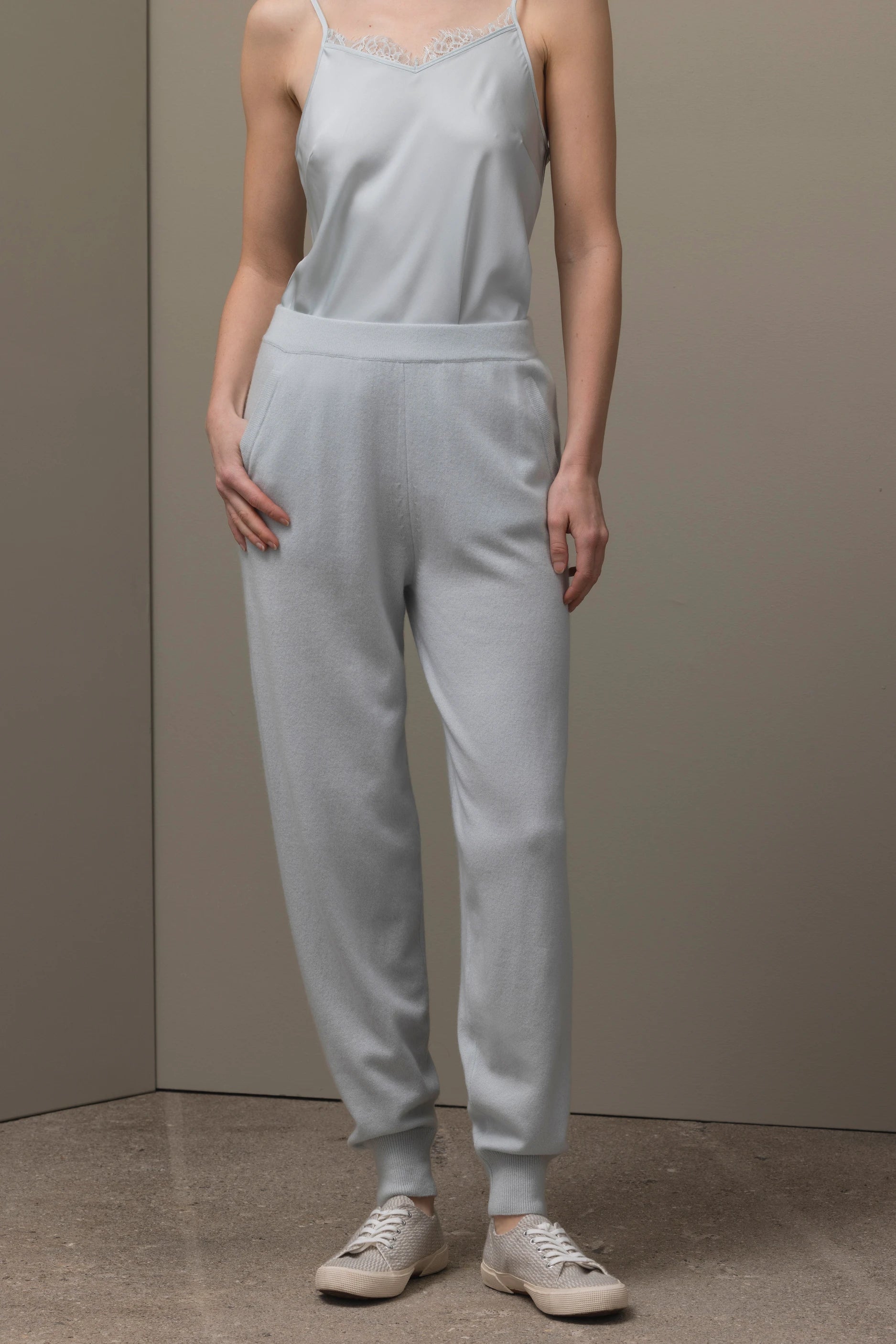 265-11117-30-S_1_e2903cc7-7426-4de5-84cc-b3c1c9d4a972 - Allude - 100% Cashmere Active Cashmere Damen Fall/Winter 2026/2027 Grün Hose NEW SAPG::265-11117 Unterteile