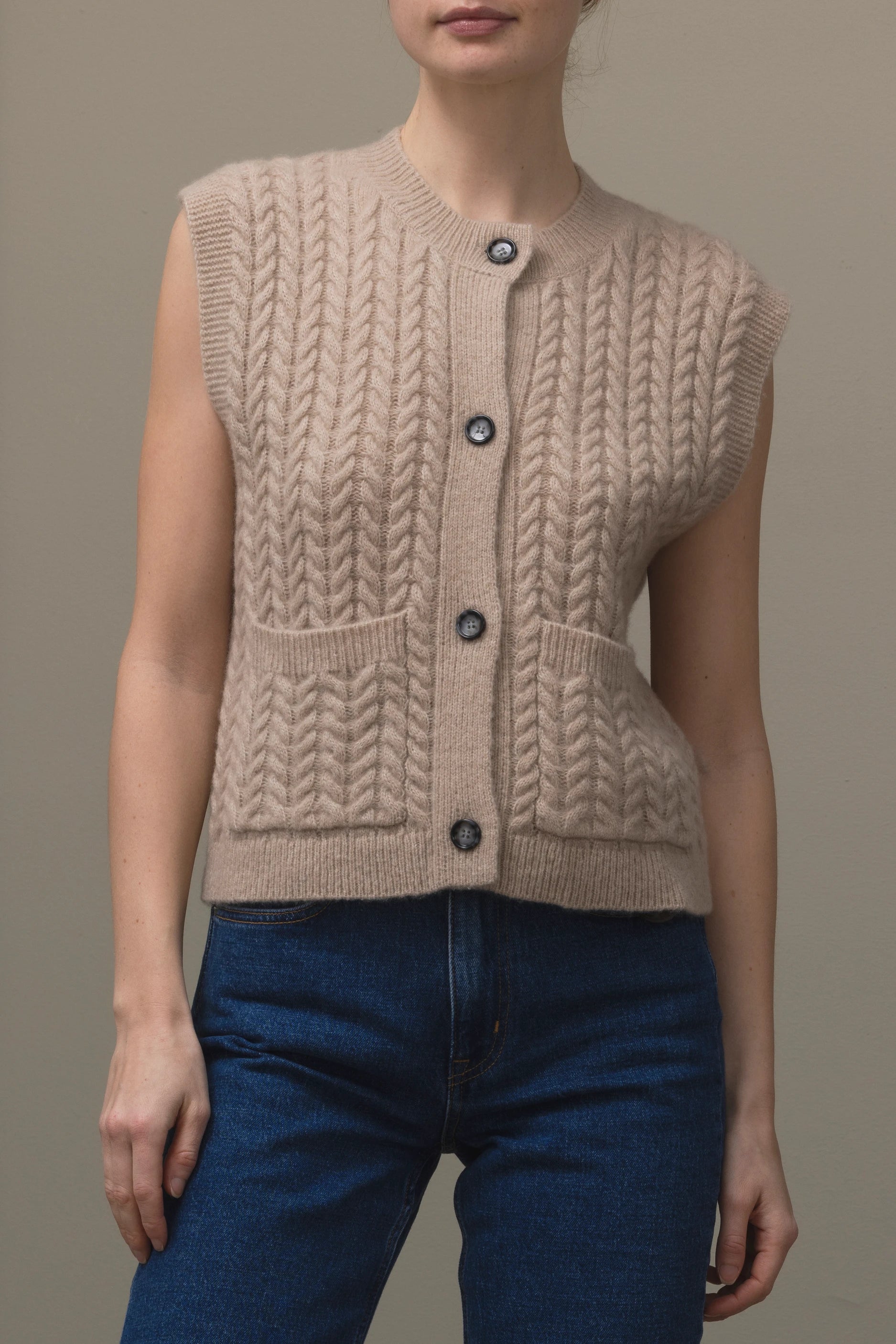 265-77081-48-S_2 - Allude - 25% Seide 75% Cashmere Active Beige Cashmere Damen Fall/Winter 2026/2027 NEW SAPG::265-77081 Weste