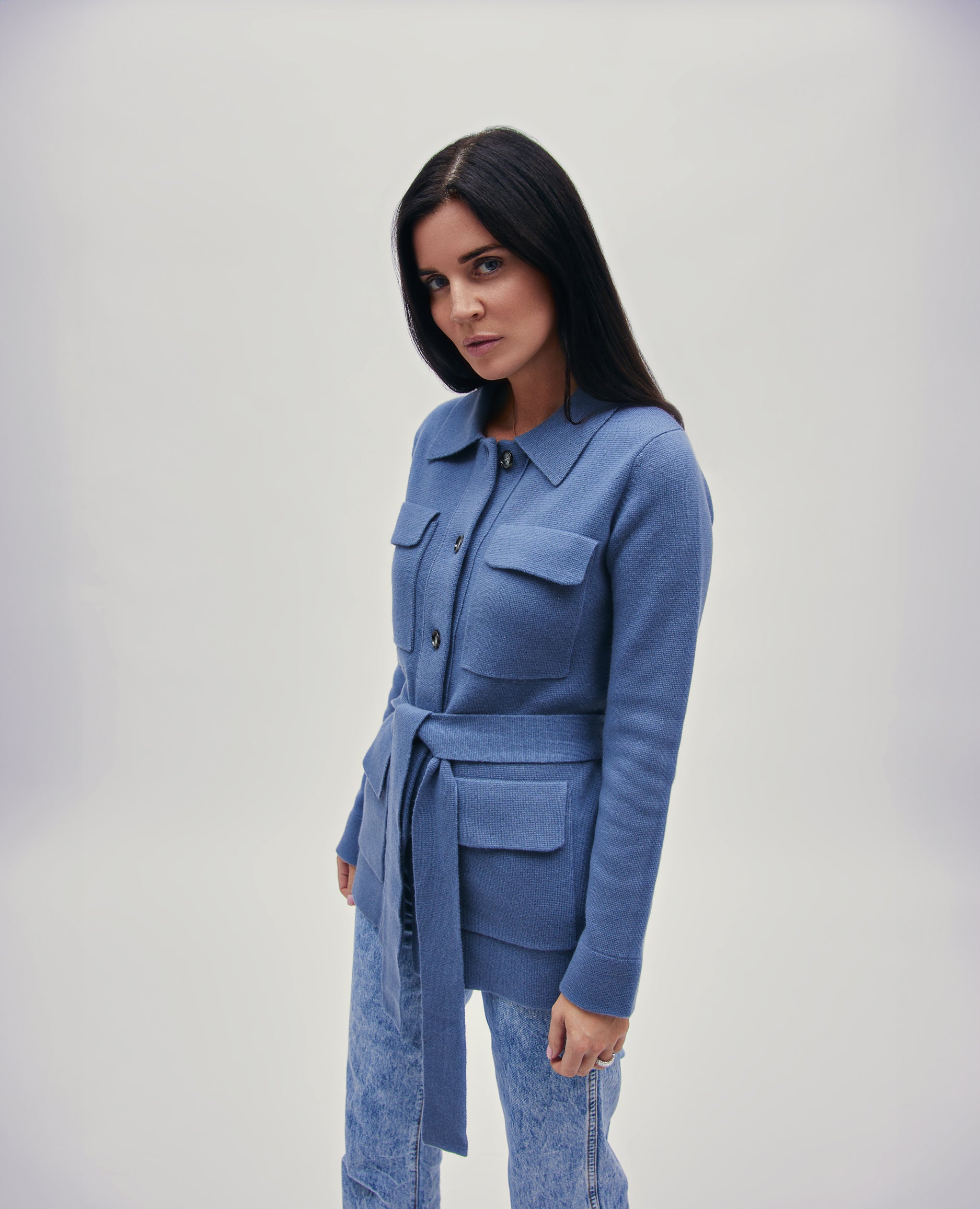 AlludexLeoMathild0-adjusted - Allude - Active Allude X Leo Mathild 2 Damen Feinstrick Langarm SAPG::242-17762 Sommer 2024 Strickjacke Wolle