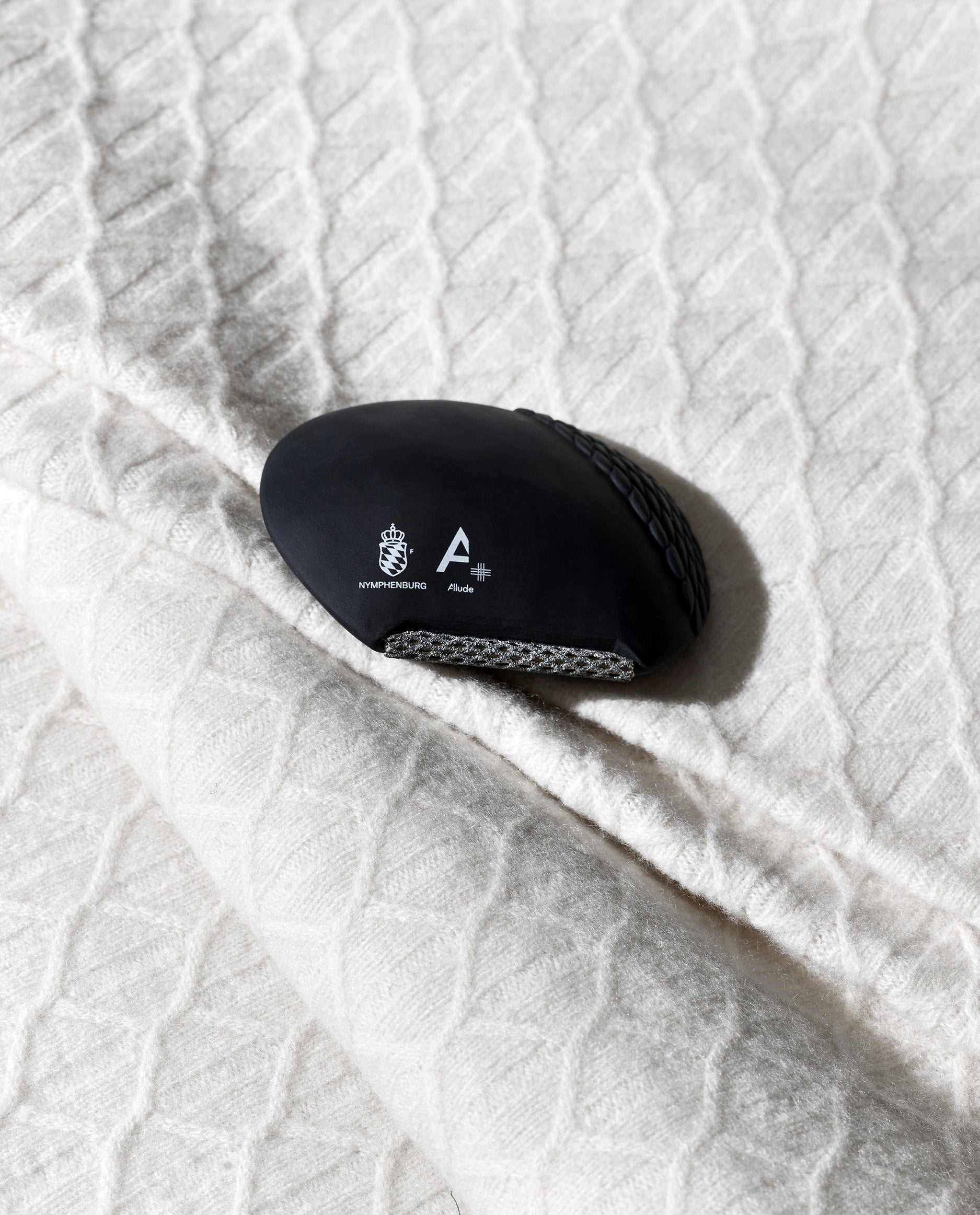 Nymphenburg_Fynn - Allude - Allude x Nymphenburg Care Set