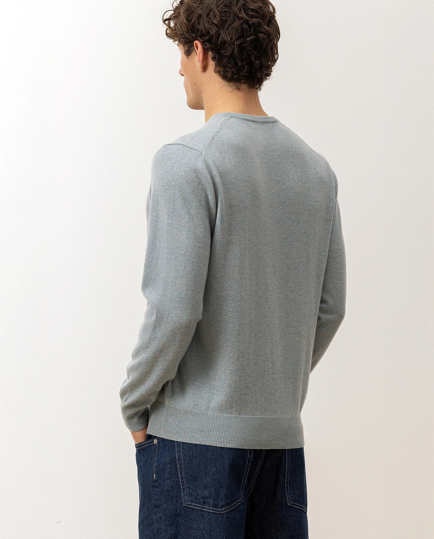 100-30020-16_7 - Allude - 100% Cashmere Blau Cashmere Feinstrick Flachstrick Herren Langarm NOS Pullover SAPG::101-30020 V-Ausschnitt