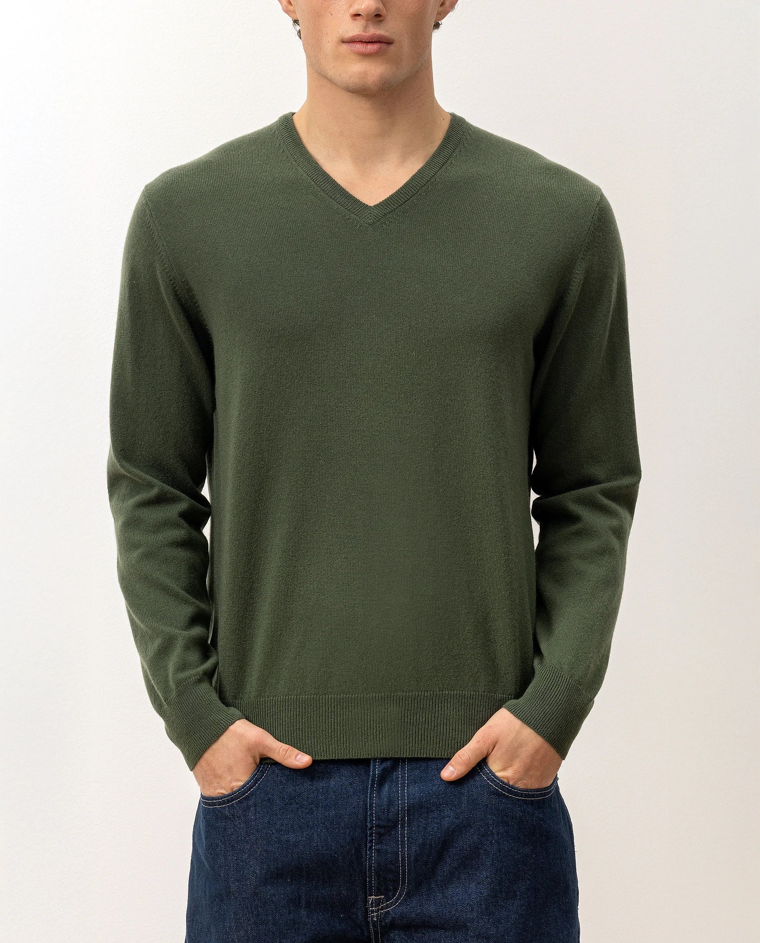 100-30020-34_5 - Allude - 100% Cashmere Cashmere Feinstrick Flachstrick Grün Herren Langarm NOS Pullover SAPG::101-30020 V-Ausschnitt