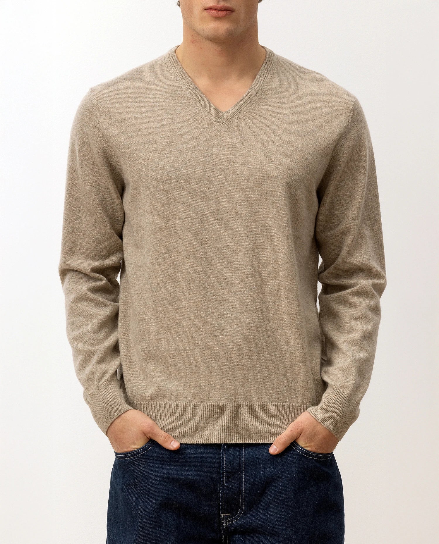 100-30020-46_5 - Allude - 100% Cashmere Beige Cashmere Feinstrick Flachstrick Herren Langarm NOS Pullover SAPG::101-30020 V-Ausschnitt