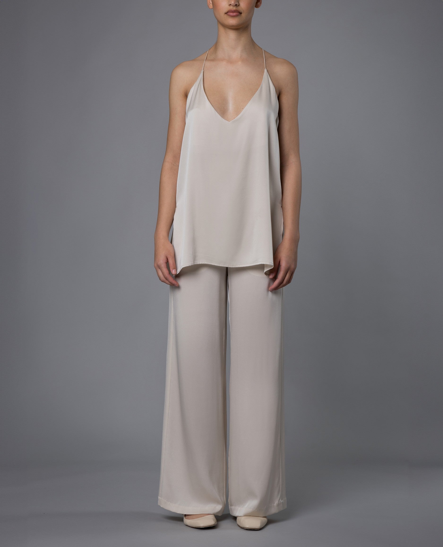 売れ筋商品|||ノクチューン カットソー トップス レディース Women's Draped Neckline Open Back Detailed Blouse Light beige 2024 Women Tops Summer Elegant Solid Color Blouse V Neck