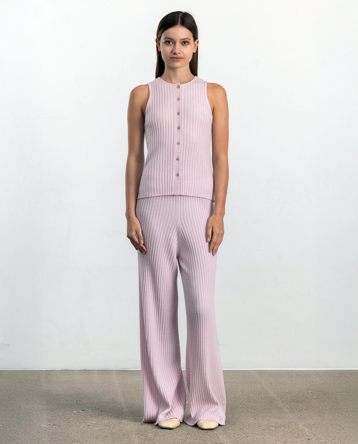 252-11148-60_2 - Allude - 100% Cashmere Cashmere Damen Feinstrick Hose Lockerer Schnitt Rose SAPG::252-11148 Spring/Summer 2025