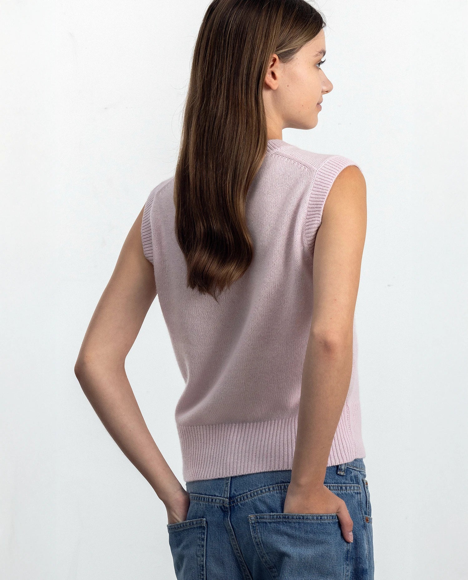 252-11234-60_21 - Allude - 100% Cashmere Cashmere Damen Gerade Passform mittelschwerer Strick Pullover Rose Rundhals SAPG::252-11234 Spring/Summer 2025