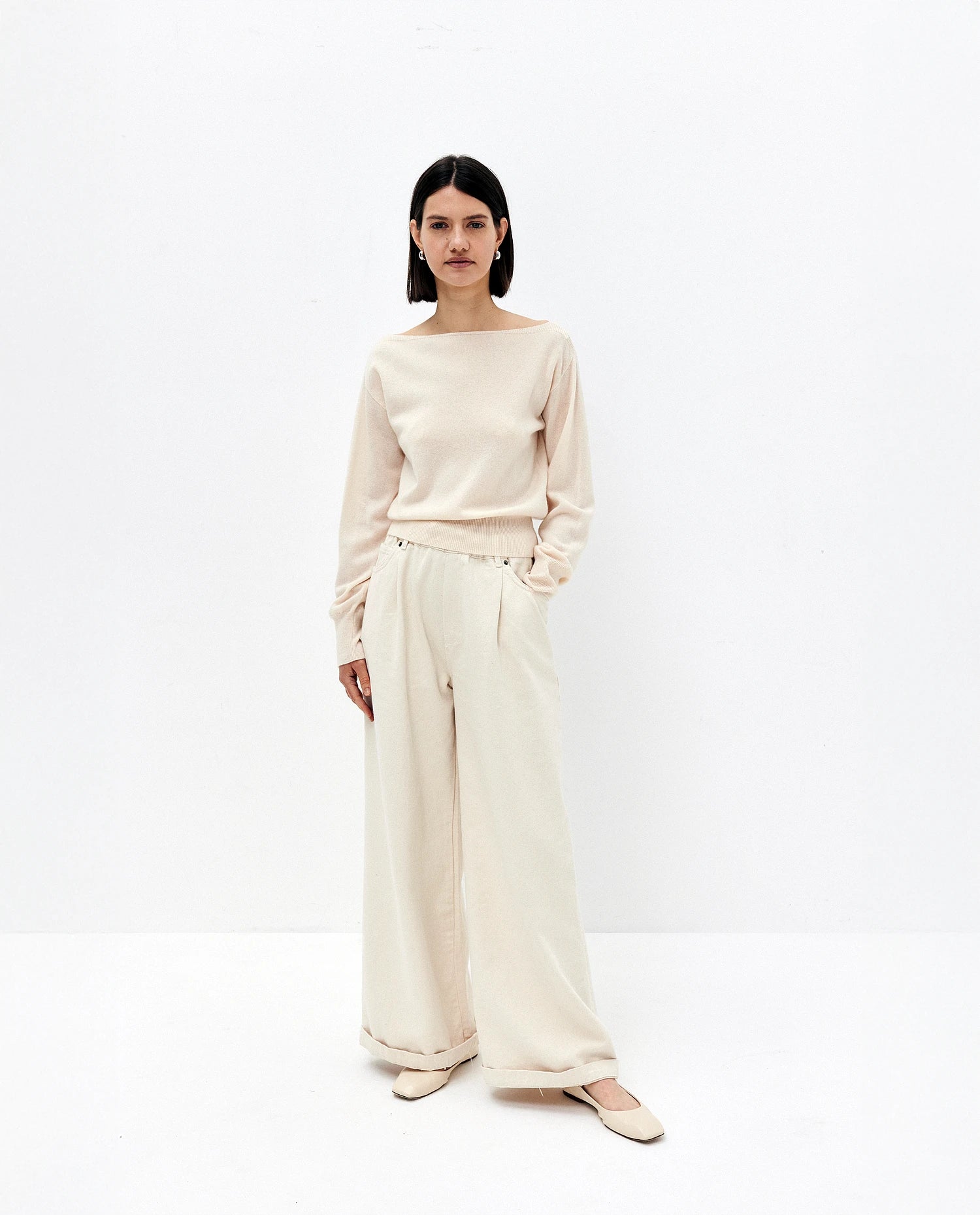 252-17003-41_1 - Allude - 30% Cashmere 70% Wolle Bootshalsausschnitt Creme Damen Feinstrick Gerade Passform Langarm Pullover SAPG::252-17003 Spring/Summer 2025 Woll-Mischung