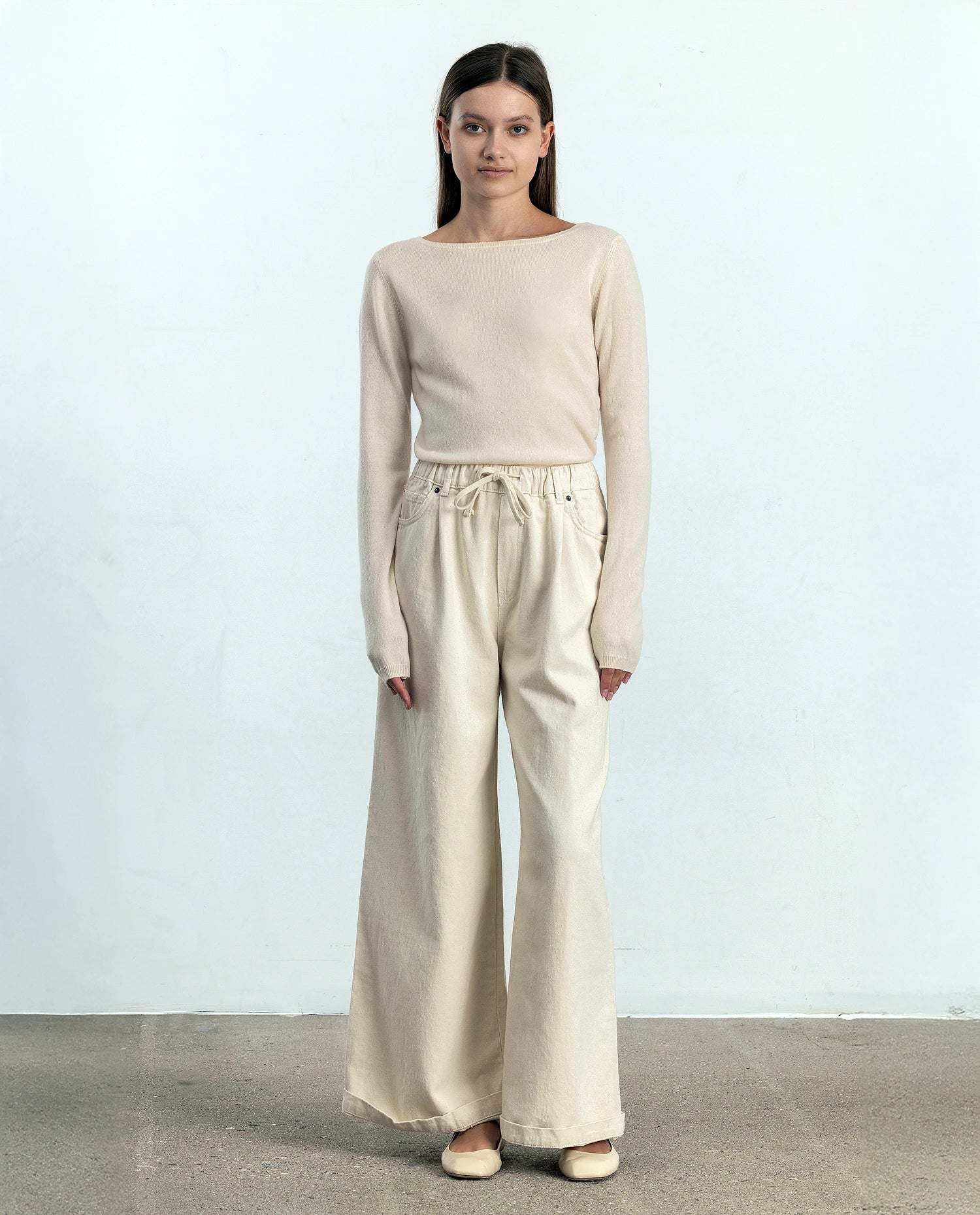 252-17074-41_2 - Allude - 30% Cashmere 70% Wolle Creme Damen Feinstrick Gerade Passform Langarm Pullover Rundhals SAPG::252-17074 Spring/Summer 2025 Woll-Mischung