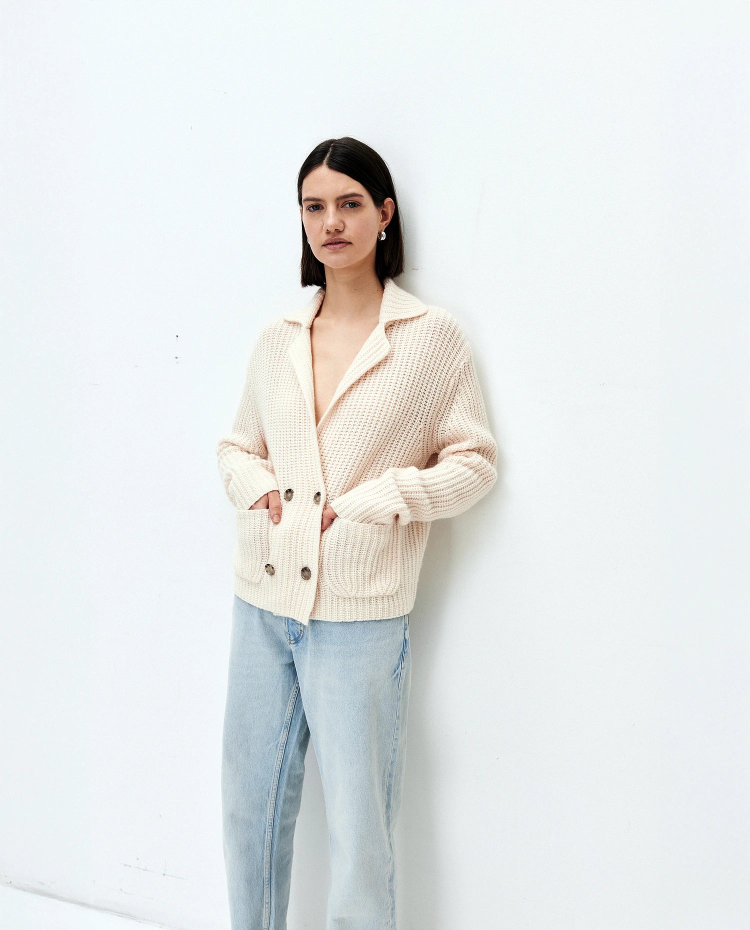 252-17670-41_1 - Allude - 30% Cashmere 70% Wolle Creme Damen Grobstrick Jacket Kastiger Schnitt Langarm SAPG::252-17670 Spring/Summer 2025 Woll-Mischung