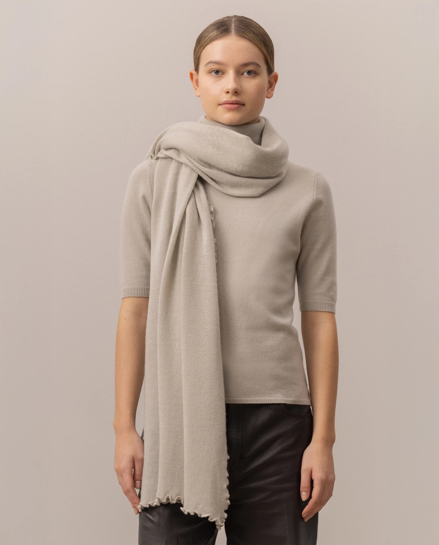 255-11221-82_2 - Allude - 0 100% Cashmere Active Damen Fall/Winter 2025/2026 Feinstrick Flachstrick Grau NEW SAPG::255-11221 Schal