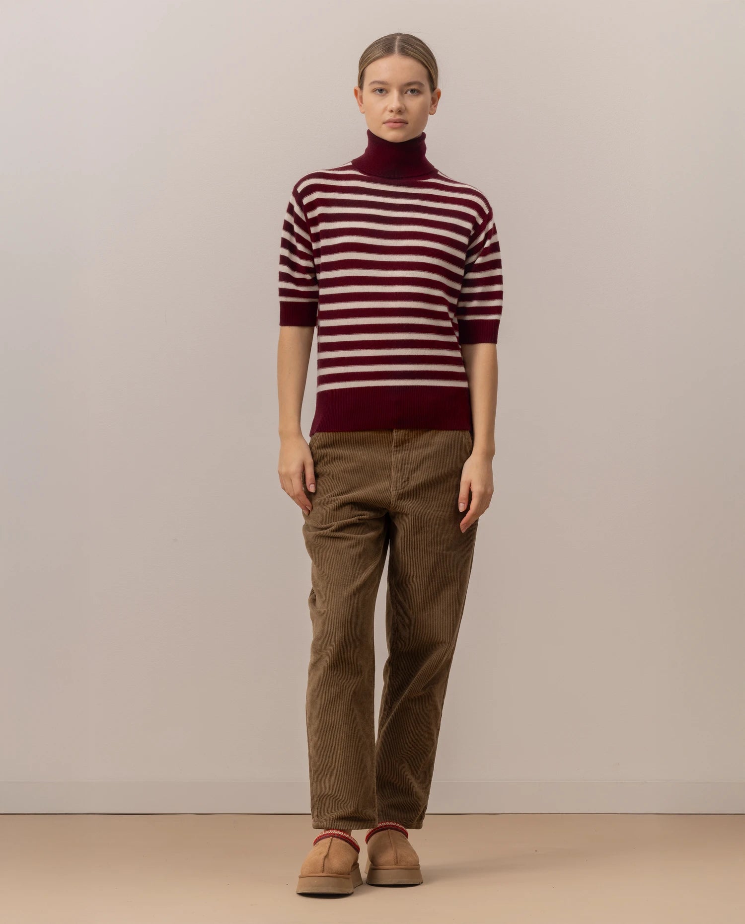 255-17024-68_1-20 - Allude - 30% Cashmere 70% Wolle Active Damen Fall/Winter 2025/2026 Feinstrick Flachstrick mit Streifen --> Streifendesign Gerade Passform NEW Pullover Rollkragen Rot SAPG::255-17024