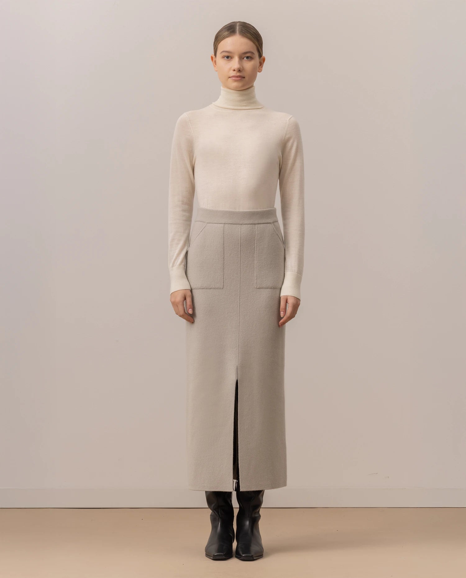 255-17617-82_2 - Allude - 0 30% Cashmere 70% Wolle Active Damen Fall/Winter 2025/2026 Gerade Passform Grau mittelschwerer Strick NEW Rock SAPG::255-17617 Uni Jacquardmuster