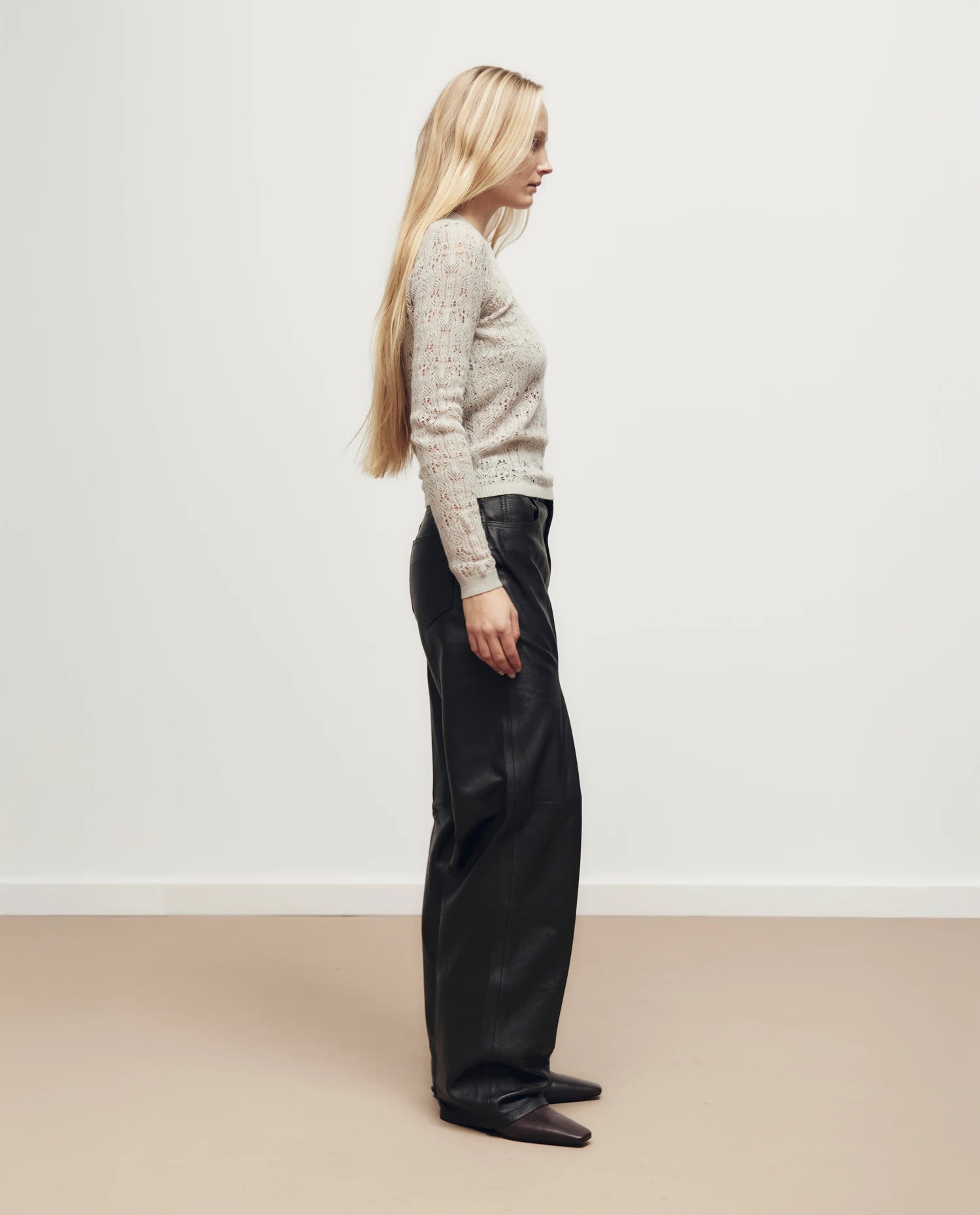 255-17661-82_1 - Allude - 30% Cashmere 70% Wolle Active Ajour-Strick Damen Enger Schnitt Fall/Winter 2025/2026 Feinstrick Grau NEW Pullover Rundhals SAPG::255-17661