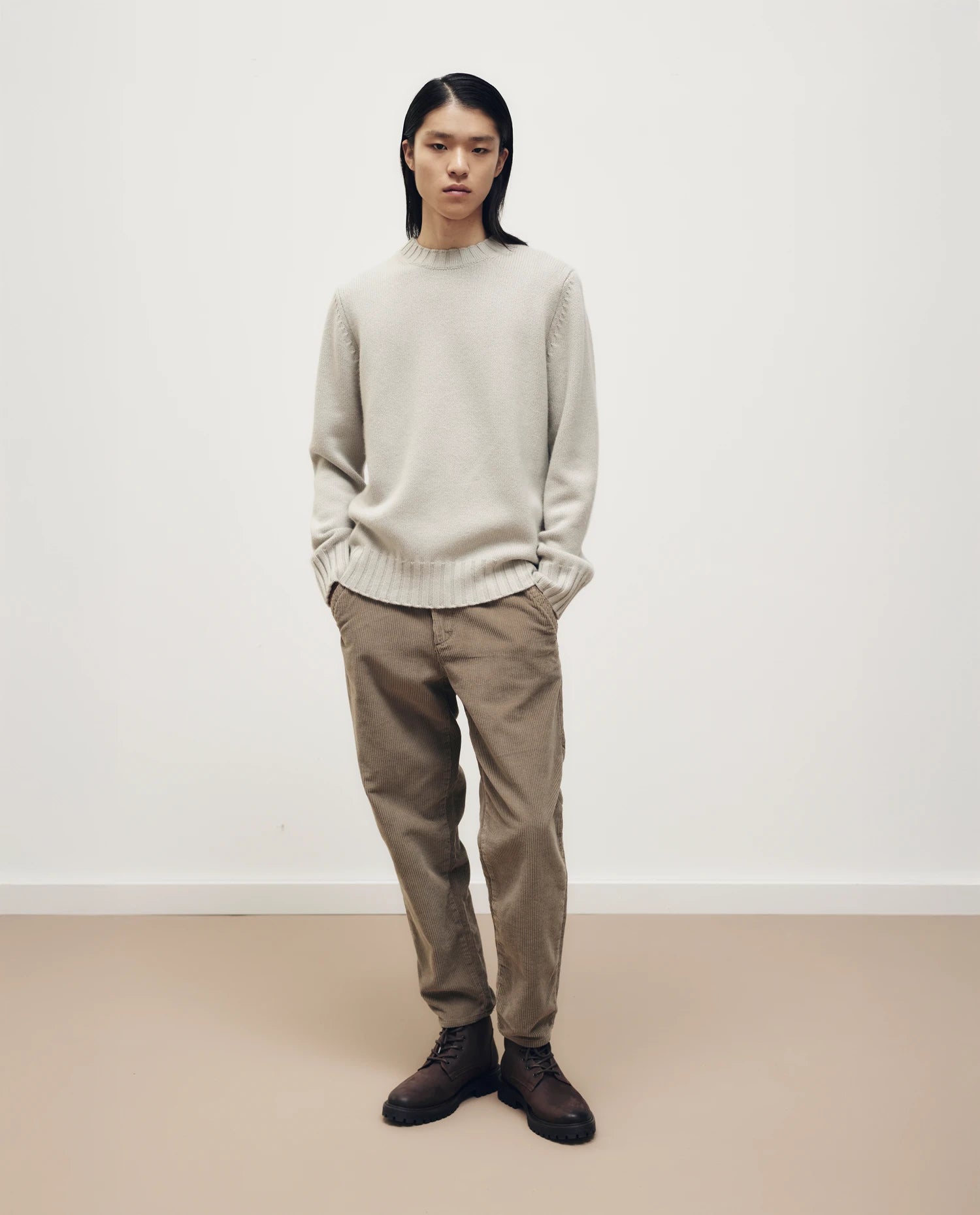 255-30001-82_1 - Allude - 100% Cashmere Active Fall/Winter 2025/2026 Flachstrick Gerade Passform Grau Grobstrick Herren NEW Pullover Rundhals SAPG::255-30001