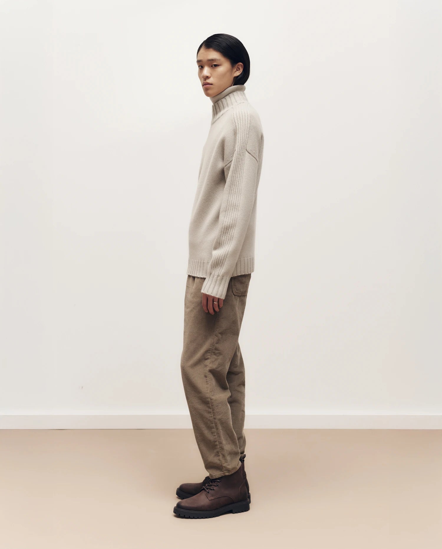 255-30003-82_1 - Allude - 100% Cashmere Active Fall/Winter 2025/2026 Flachstrick Gerade Passform Grau Grobstrick Herren NEW Pullover SAPG::255-30003 Stehkragen