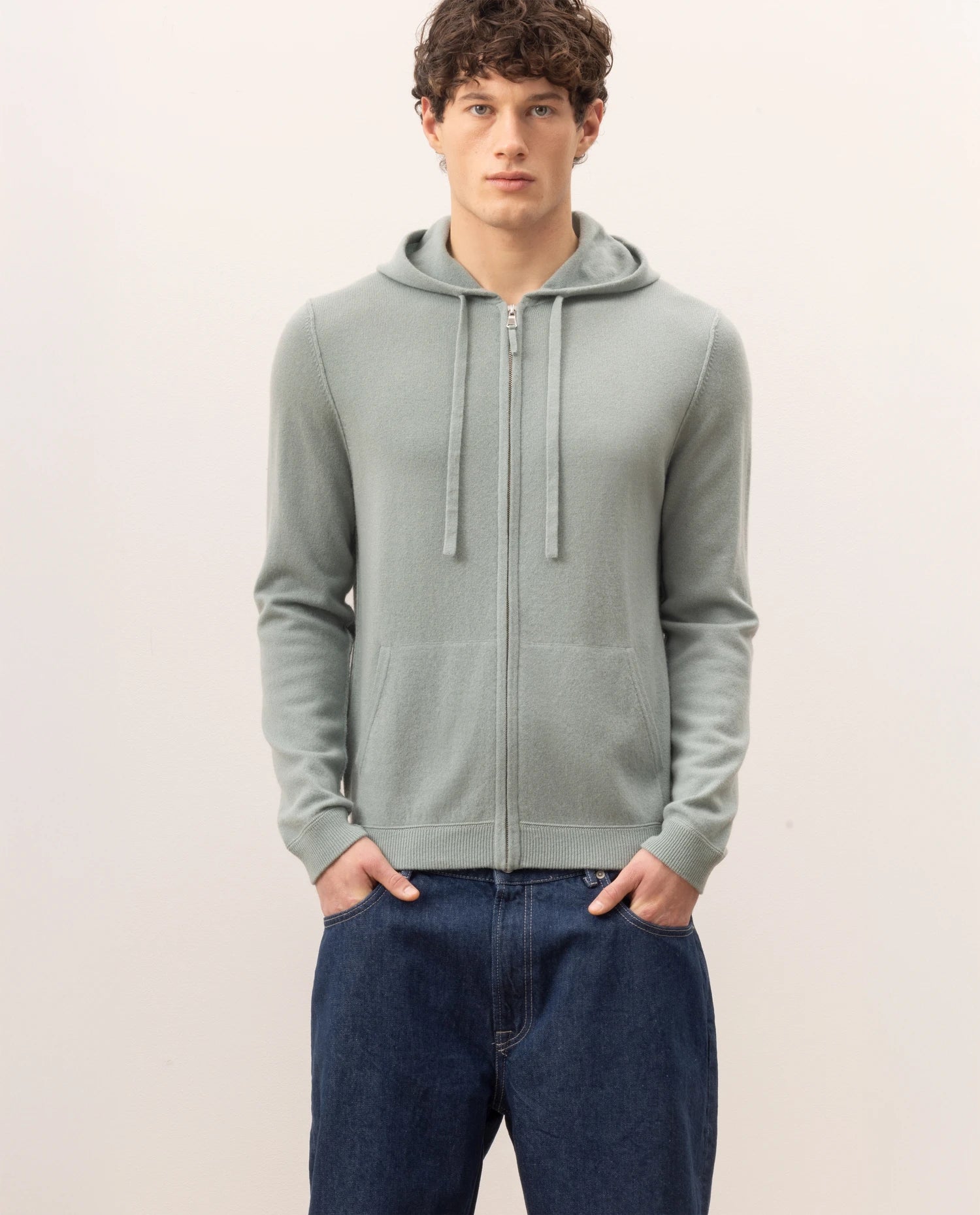 255-37010-31_2 - Allude - 30% Cashmere 70% Wolle Active Fall/Winter 2025/2026 Feinstrick Flachstrick Gerade Passform Grün Herren Kapuze NEW SAPG::255-37010 Strickjacke