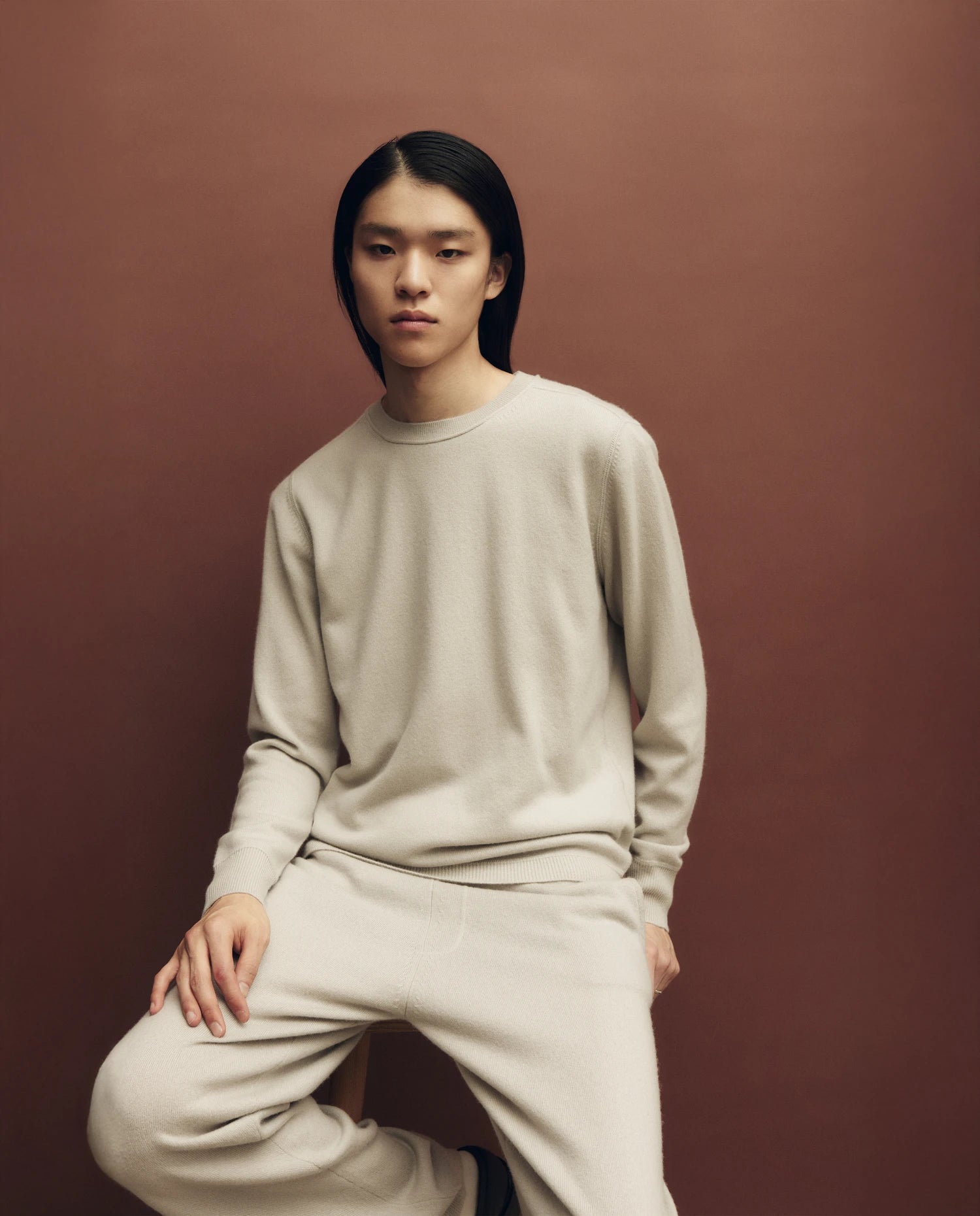 255-37011-82_11 - Allude - 0 30% Cashmere 70% Wolle Active Fall/Winter 2025/2026 Feinstrick Flachstrick Gerade Passform Grau Herren Hose NEW SAPG::255-37011