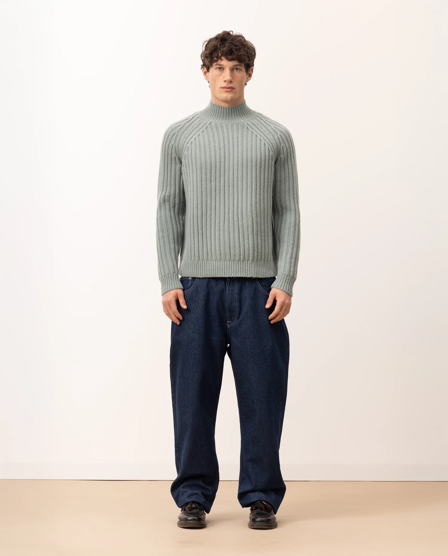 255-37031-31_2 - Allude - 30% Cashmere 70% Wolle Active Fall/Winter 2025/2026 Gerade Passform Grobstrick Grün Herren NEW Pullover Rippenmuster SAPG::255-37031 Stehkragen